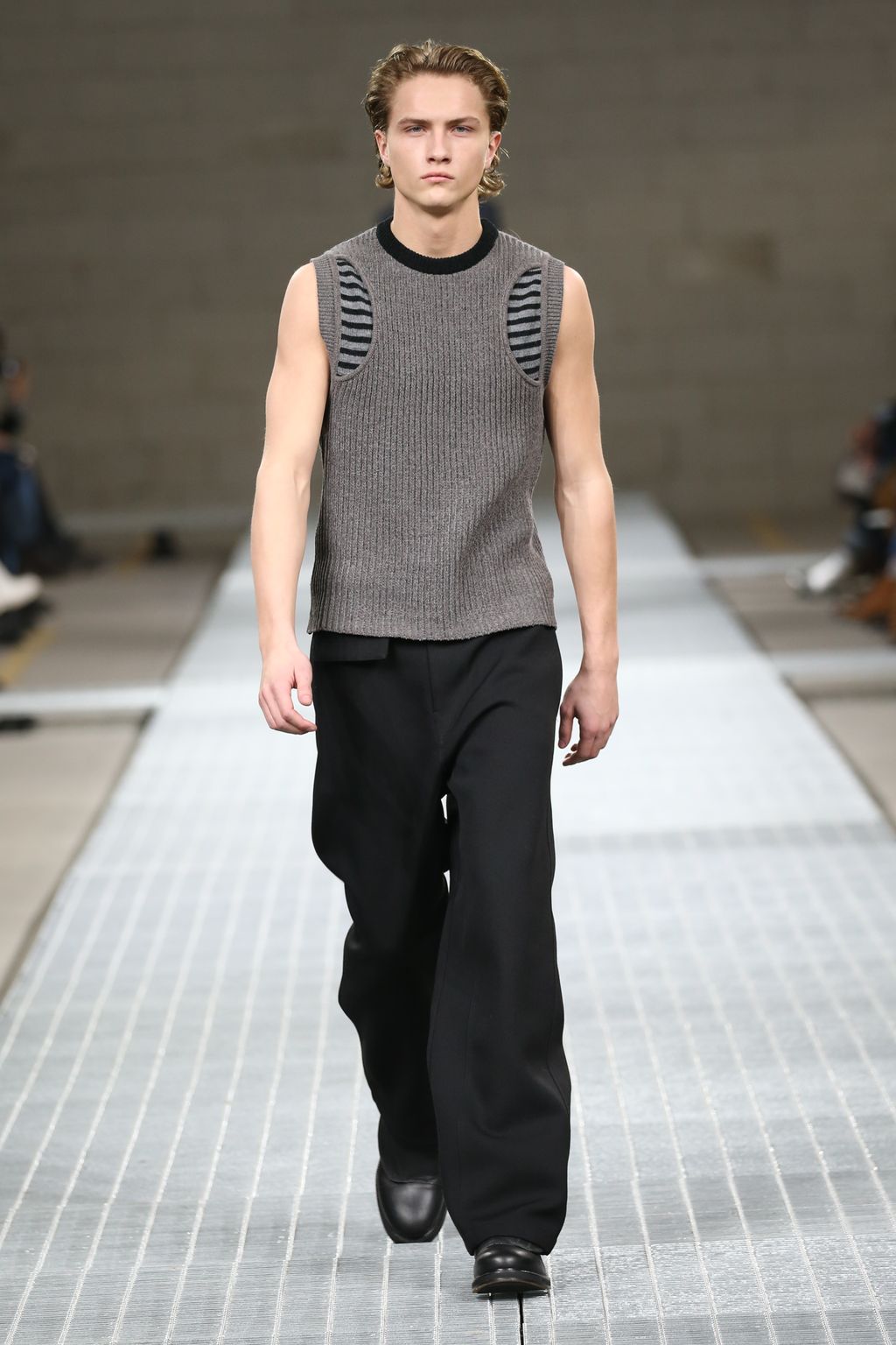 Fashion Week Milan Fall/Winter 2017 look 3 from the Dirk Bikkembergs collection menswear