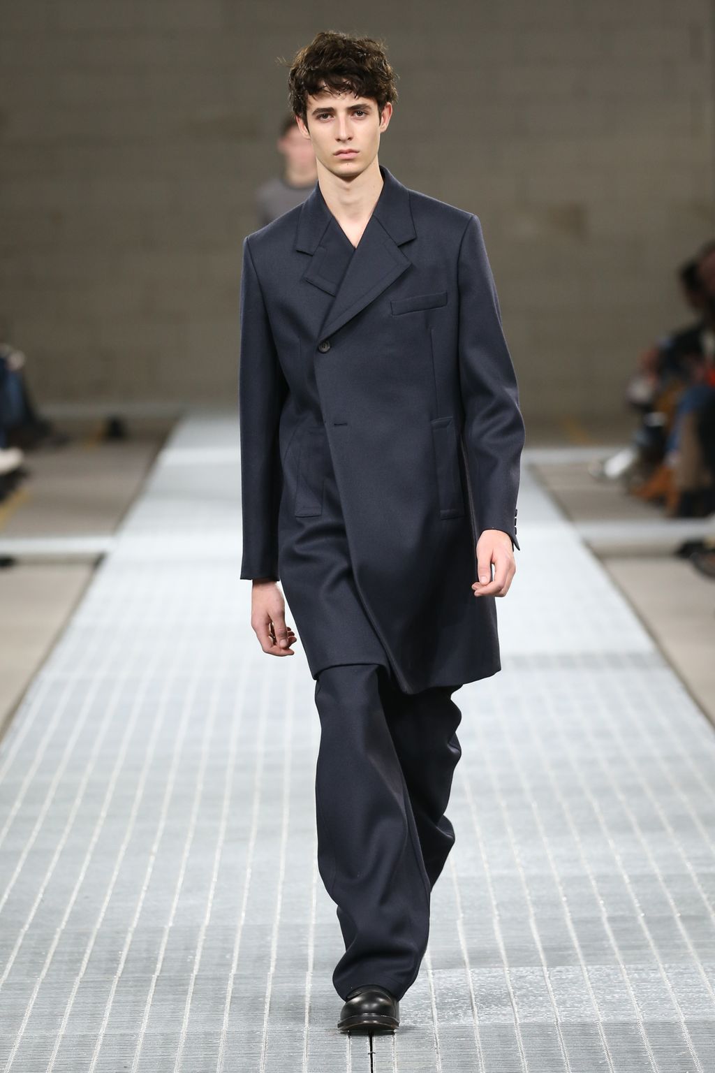 Fashion Week Milan Fall/Winter 2017 look 4 de la collection Dirk Bikkembergs menswear