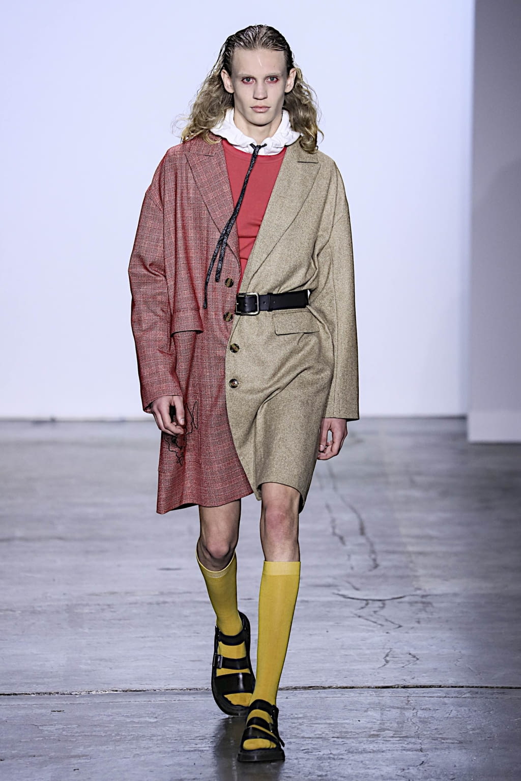 Fashion Week New York Fall/Winter 2019 look 3 from the Dirty Pineapple collection womenswear