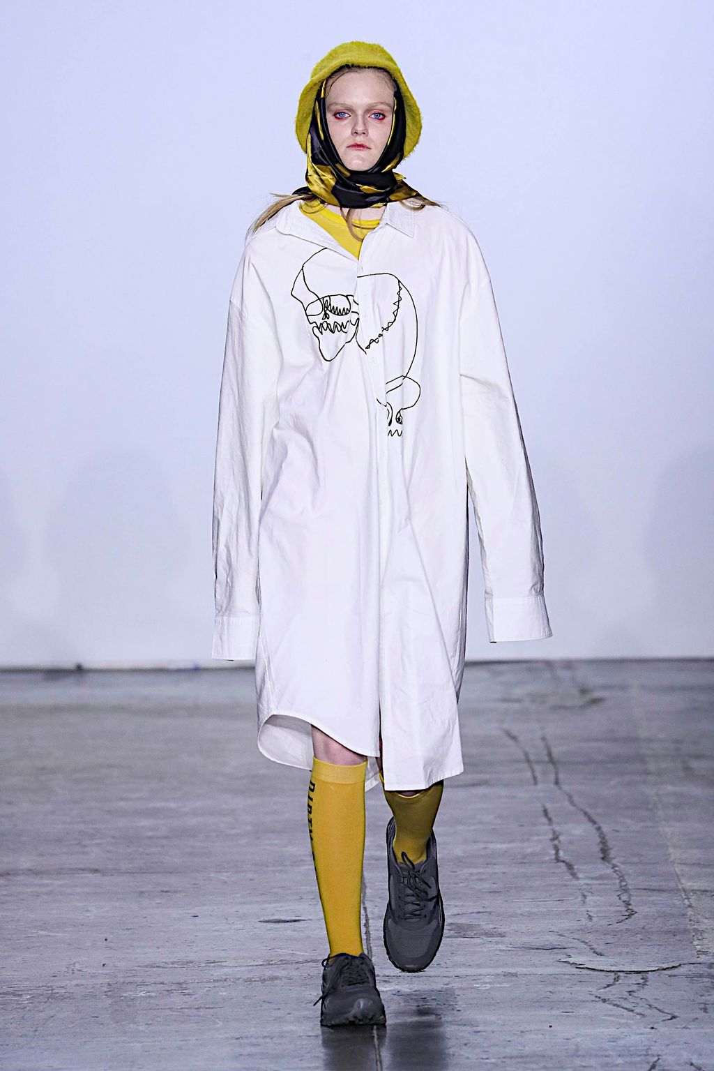 Fashion Week New York Fall/Winter 2019 look 8 from the Dirty Pineapple collection 女装