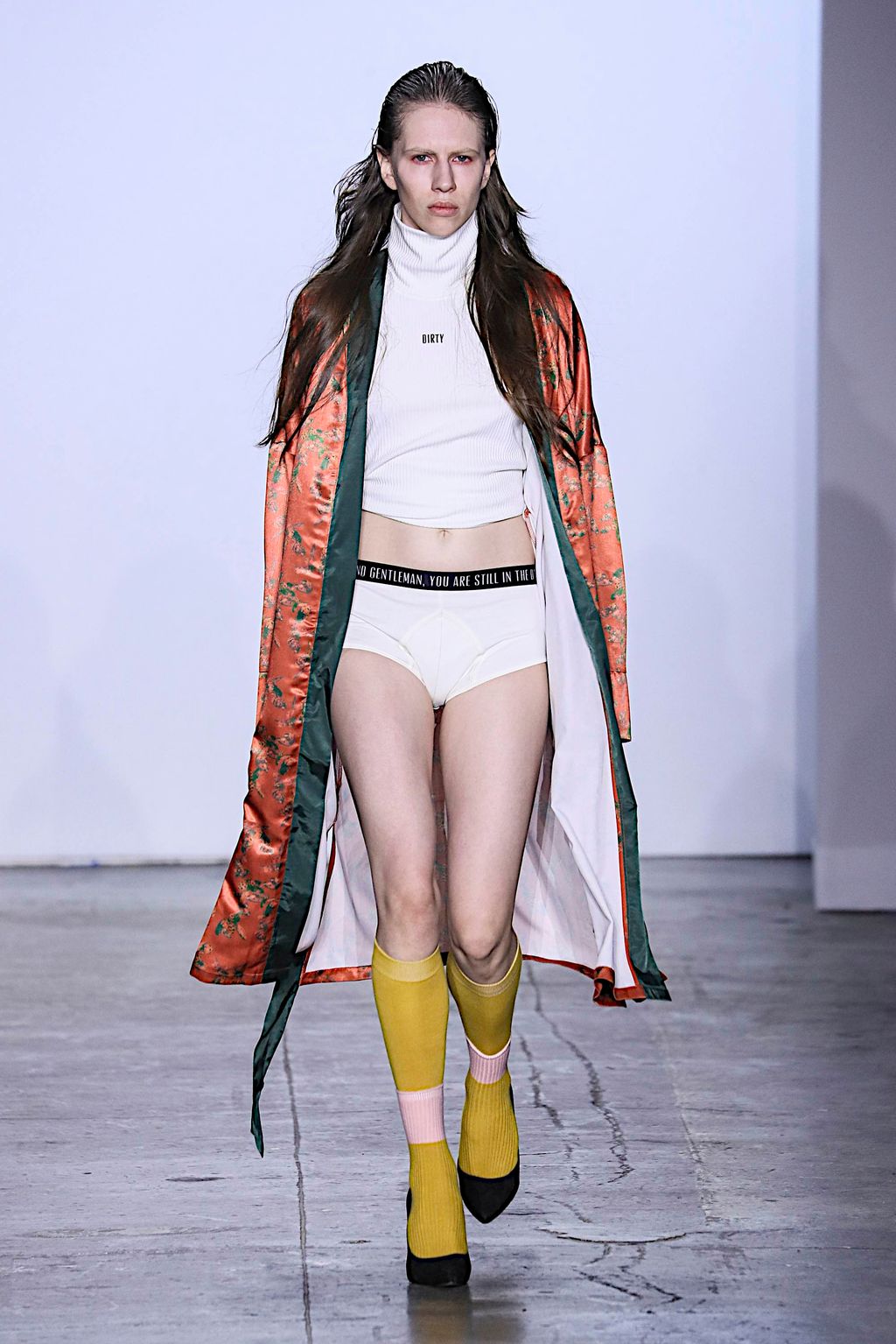 Fashion Week New York Fall/Winter 2019 look 9 de la collection Dirty Pineapple womenswear