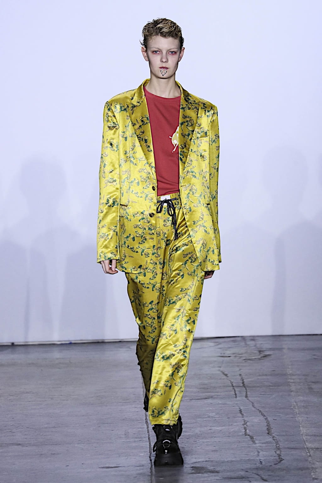 Fashion Week New York Fall/Winter 2019 look 46 from the Dirty Pineapple collection womenswear