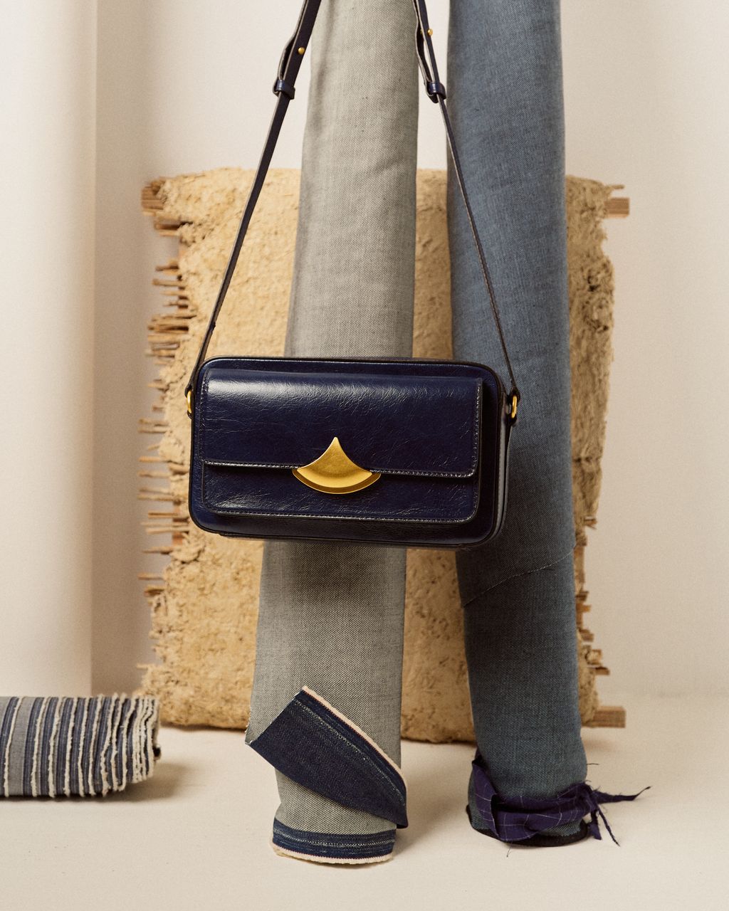 Fashion Week Paris Fall/Winter 2025 look 24 from the Sessùn collection 女装配饰