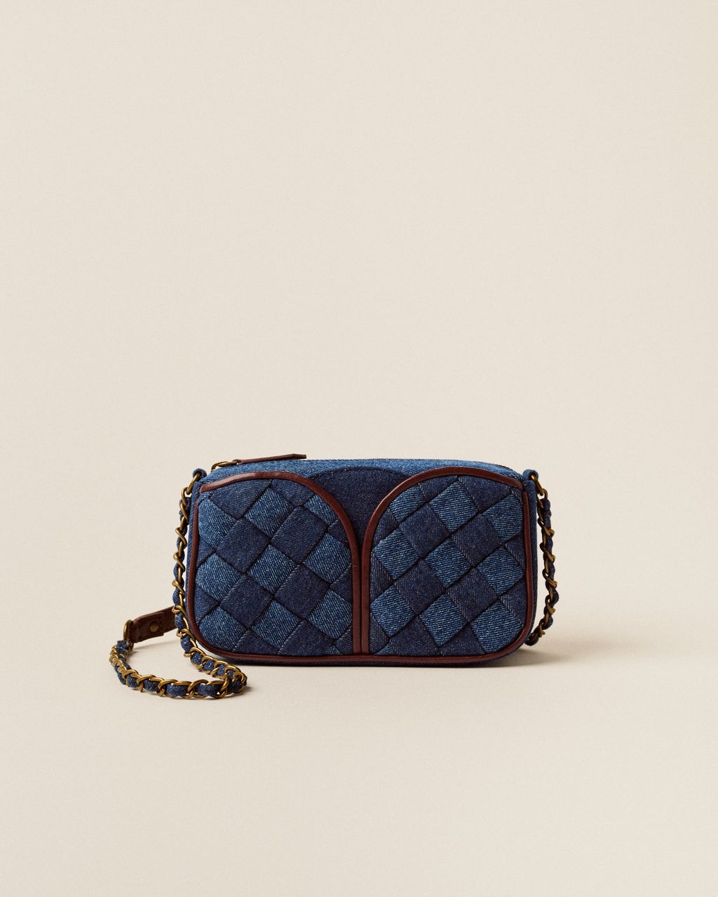 Fashion Week Paris Fall/Winter 2025 look 31 from the Sessùn collection womenswear accessories