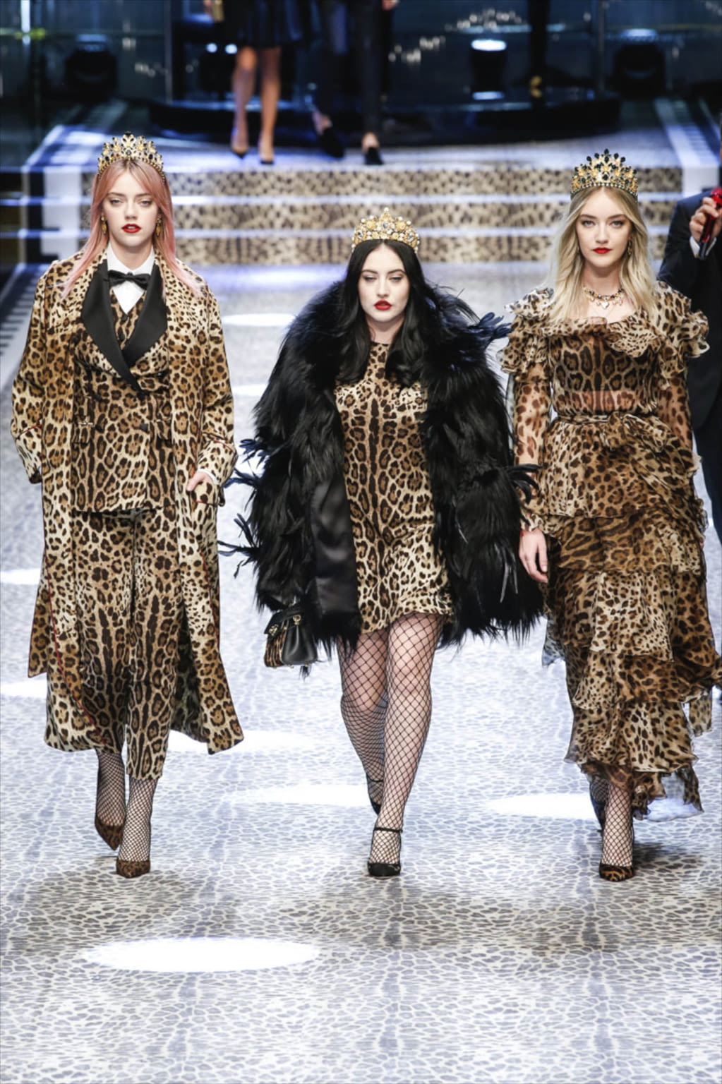 Fashion Week Milan Fall/Winter 2017 look 38 from the Dolce & Gabbana collection womenswear