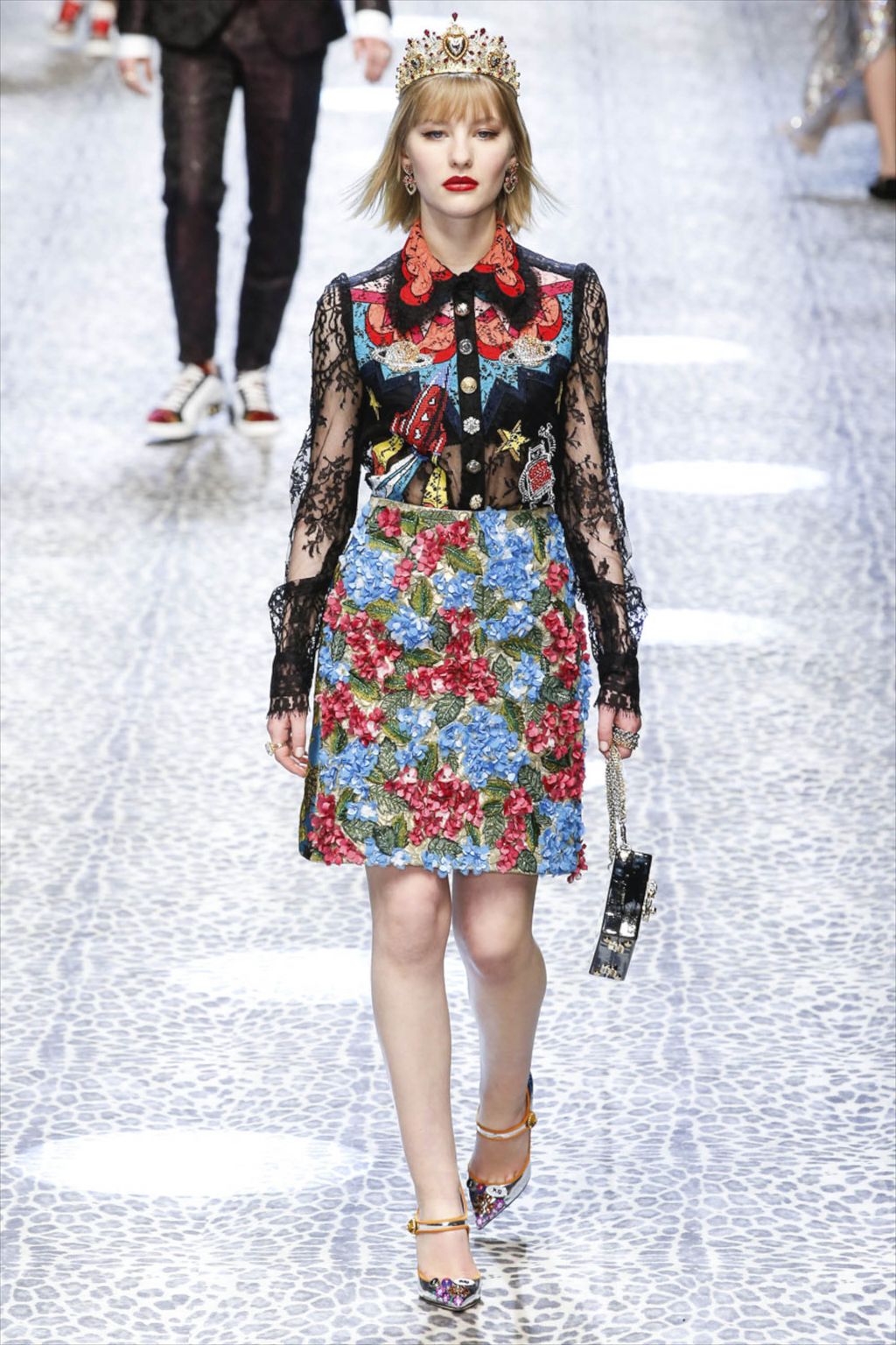 Fashion Week Milan Fall/Winter 2017 look 65 from the Dolce & Gabbana collection womenswear