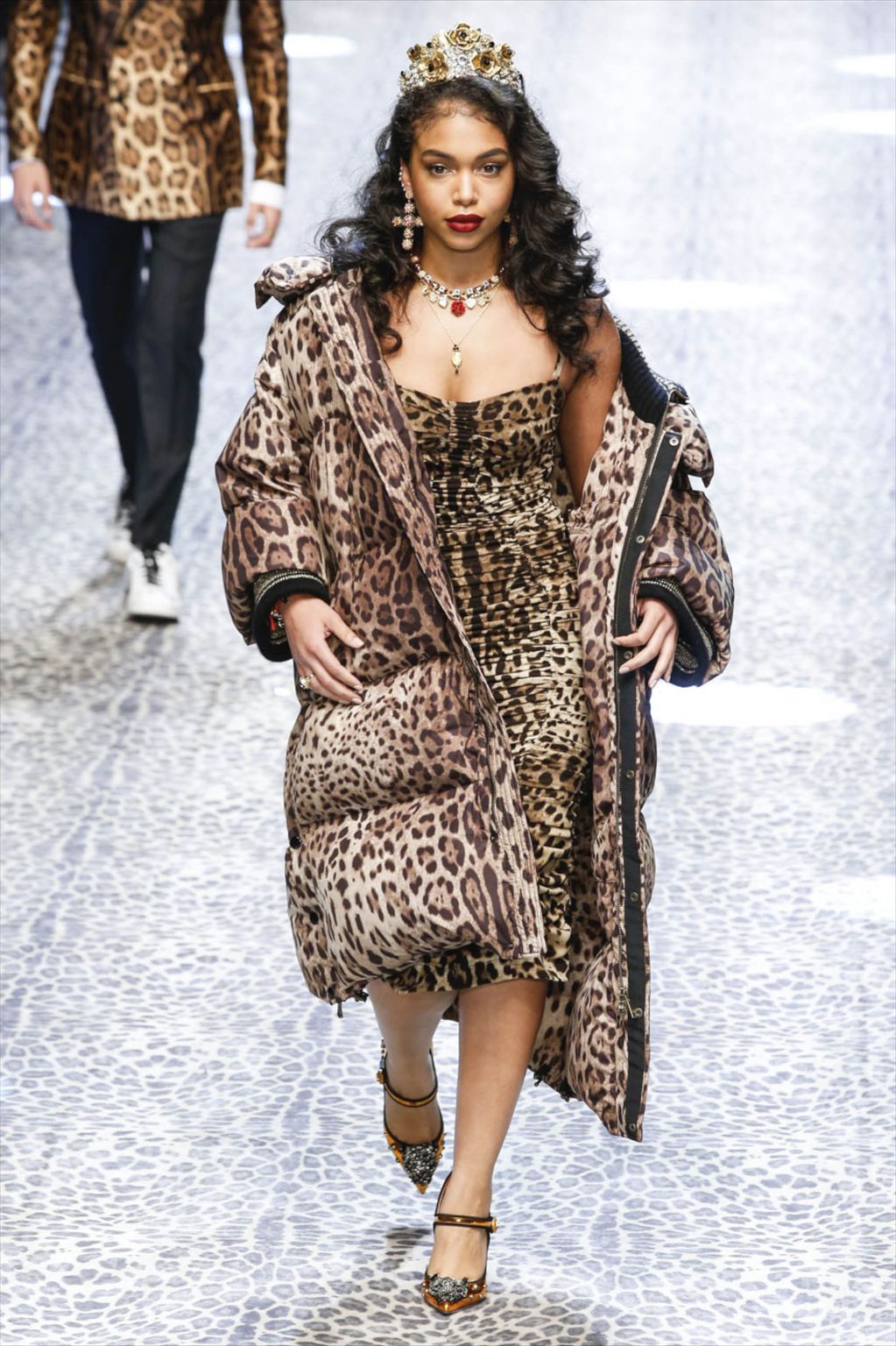 Fashion Week Milan Fall/Winter 2017 look 79 from the Dolce & Gabbana collection 女装