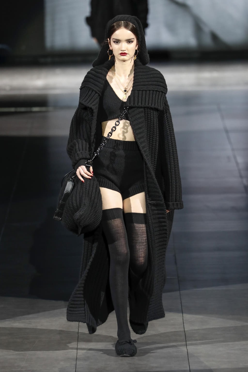 Fashion Week Milan Fall/Winter 2020 look 1 de la collection Dolce & Gabbana womenswear