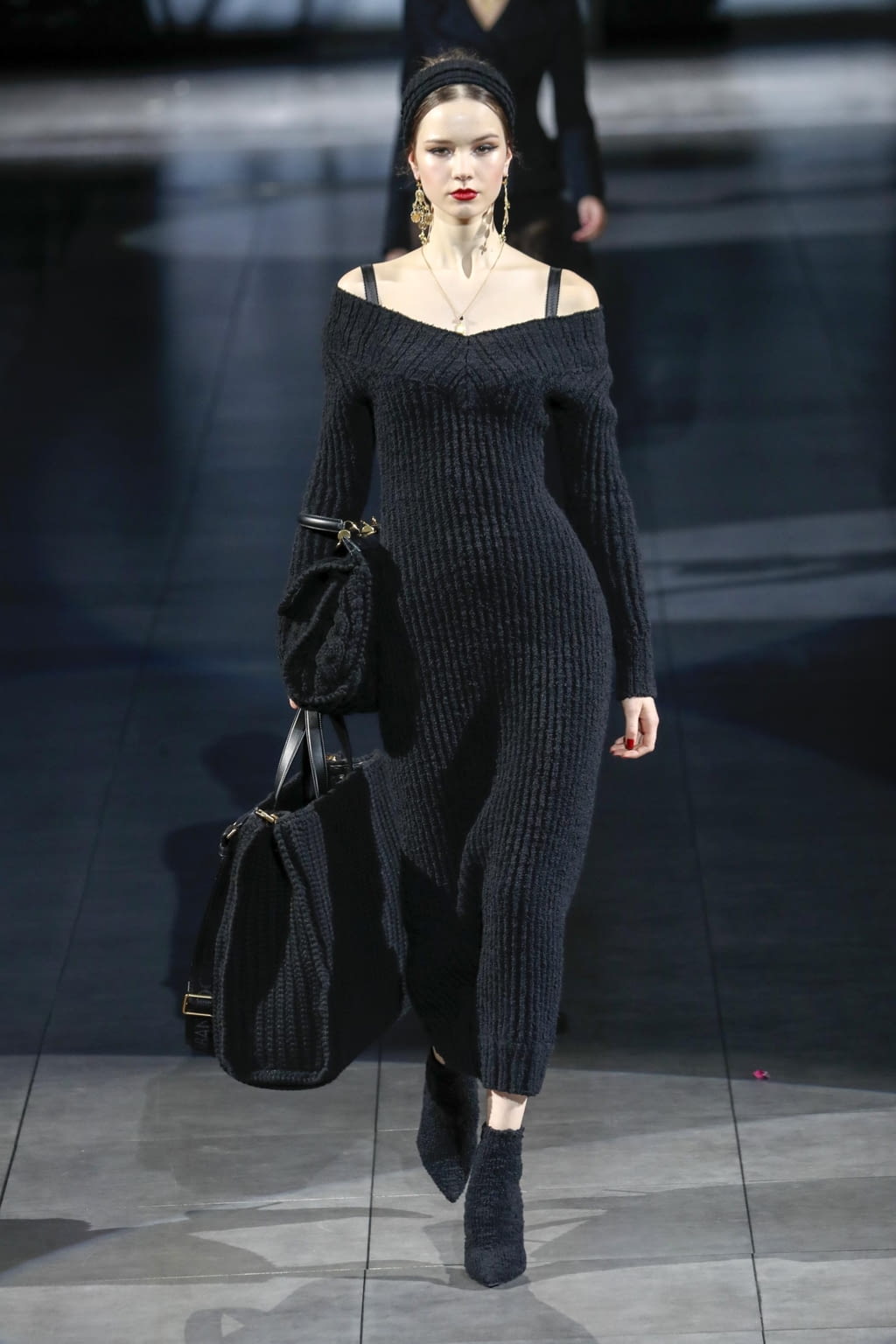 Fashion Week Milan Fall/Winter 2020 look 19 de la collection Dolce & Gabbana womenswear