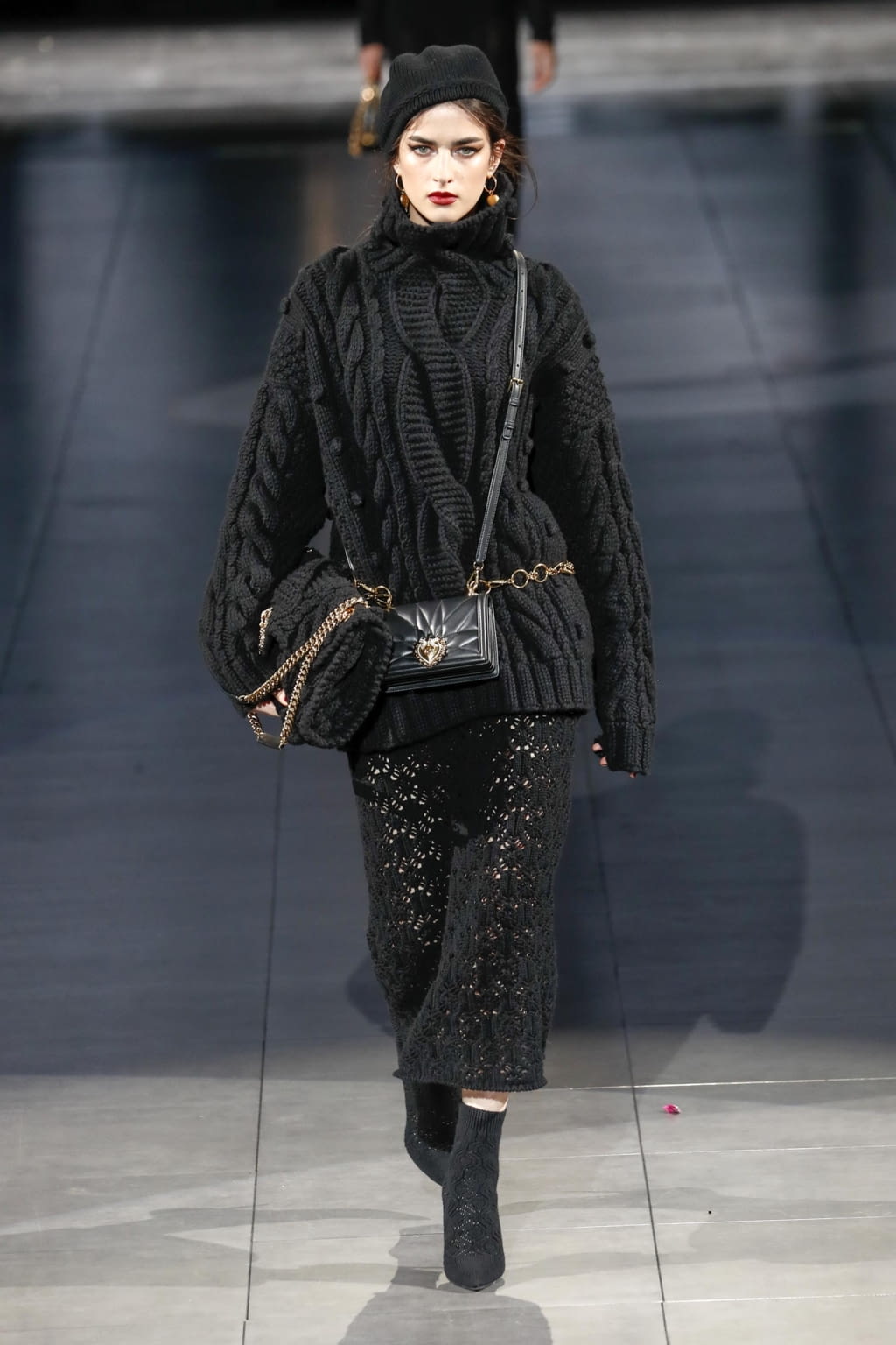 Fashion Week Milan Fall/Winter 2020 look 26 from the Dolce & Gabbana collection womenswear