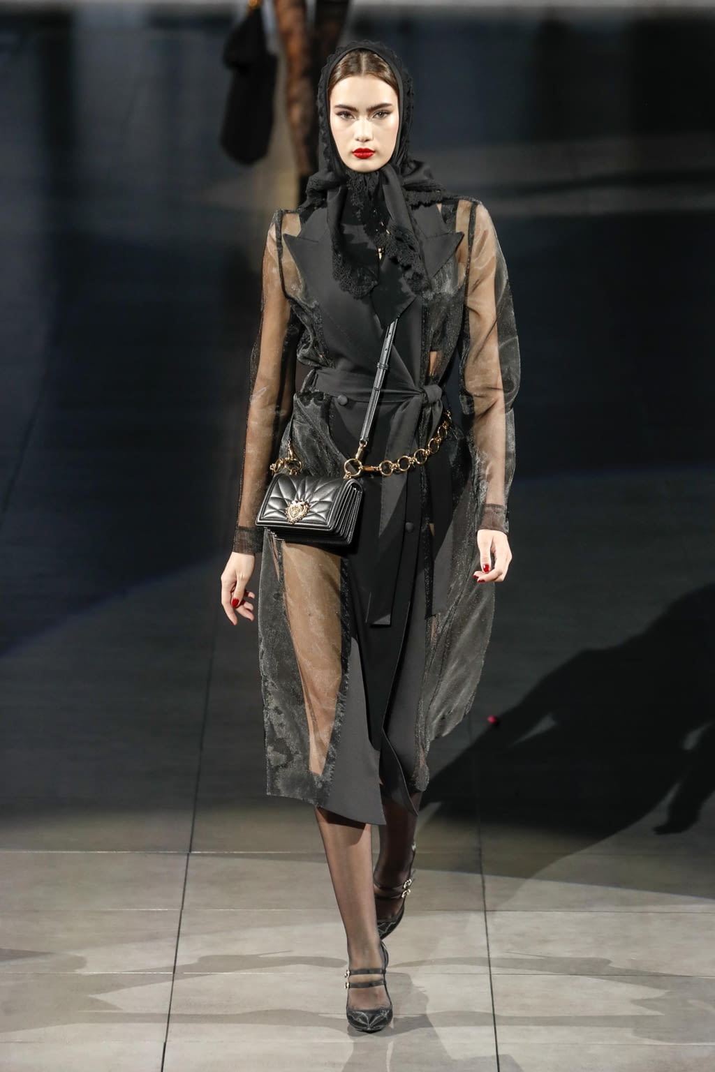 Fashion Week Milan Fall/Winter 2020 look 32 from the Dolce & Gabbana collection womenswear