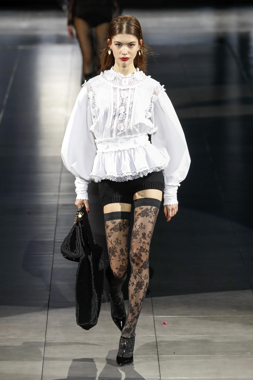 Fashion Week Milan Fall/Winter 2020 look 33 from the Dolce & Gabbana collection 女装