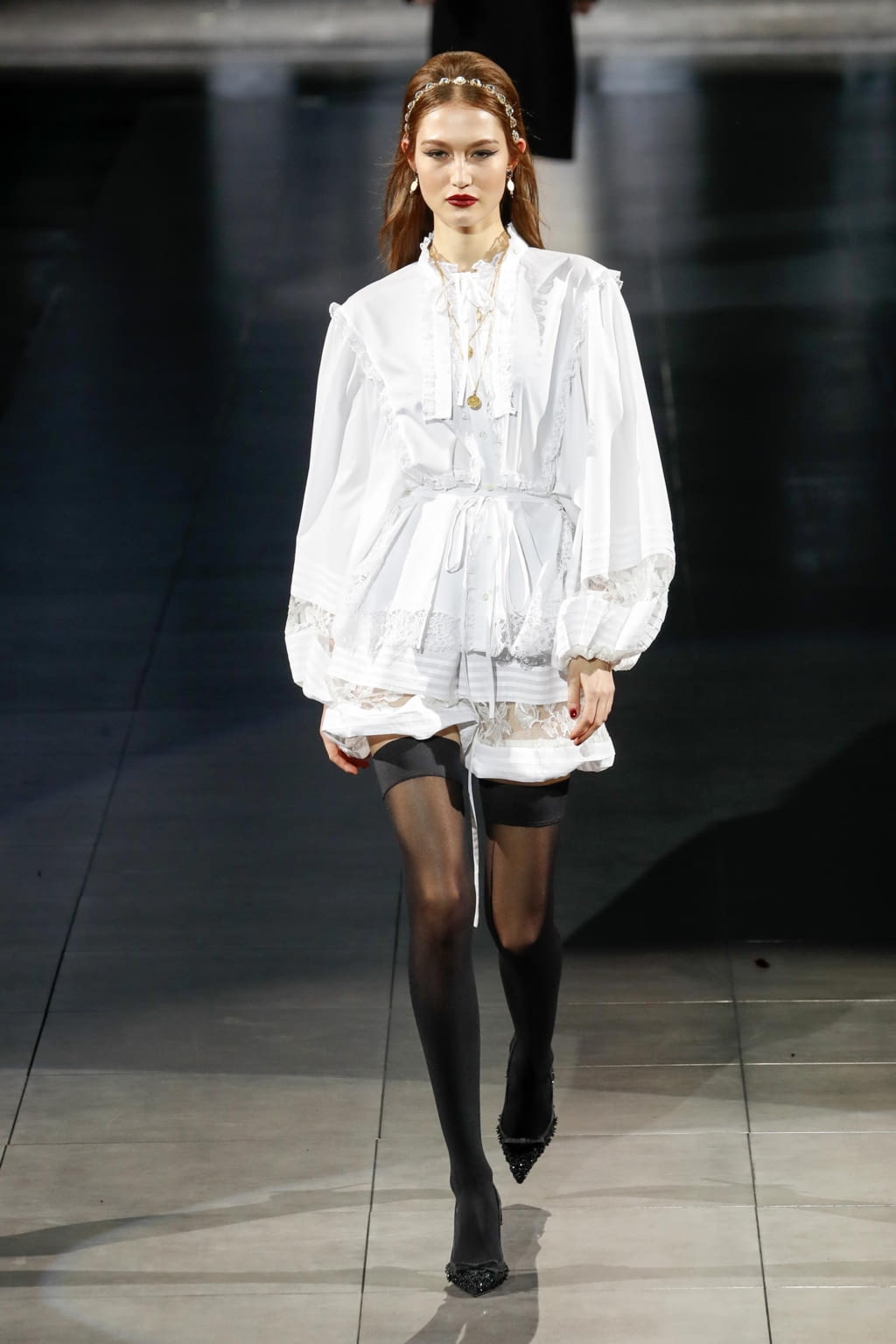 Fashion Week Milan Fall/Winter 2020 look 35 from the Dolce & Gabbana collection womenswear