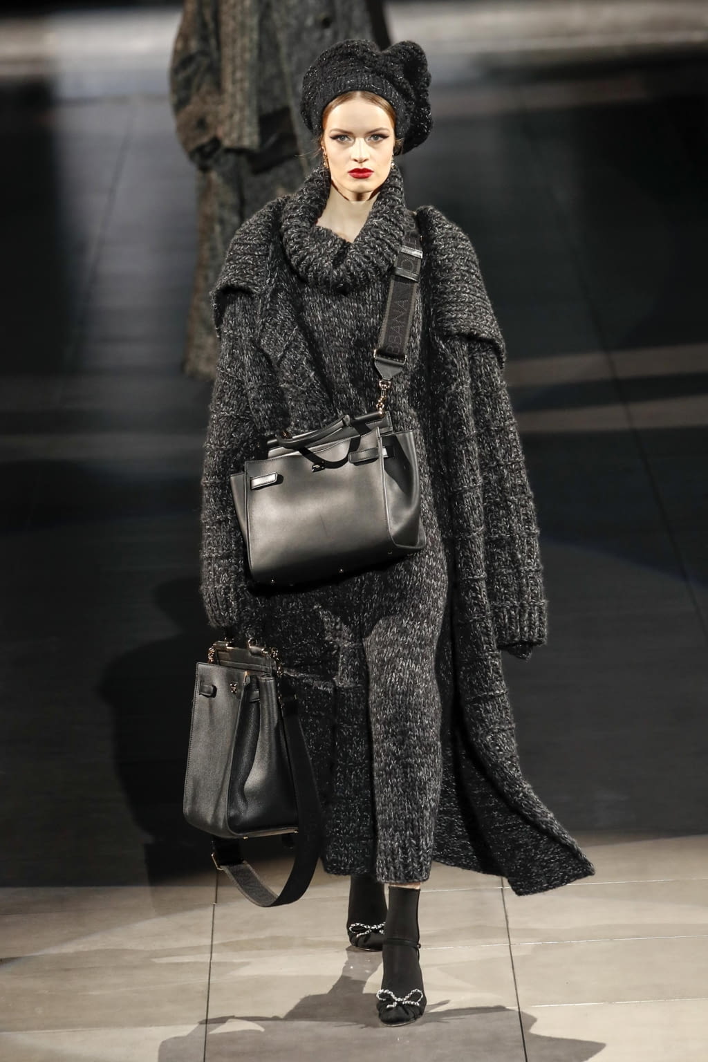 Fashion Week Milan Fall/Winter 2020 look 82 de la collection Dolce & Gabbana womenswear