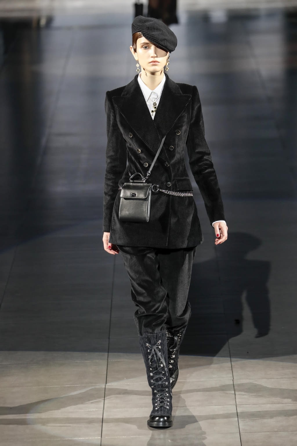 Fashion Week Milan Fall/Winter 2020 look 95 de la collection Dolce & Gabbana womenswear