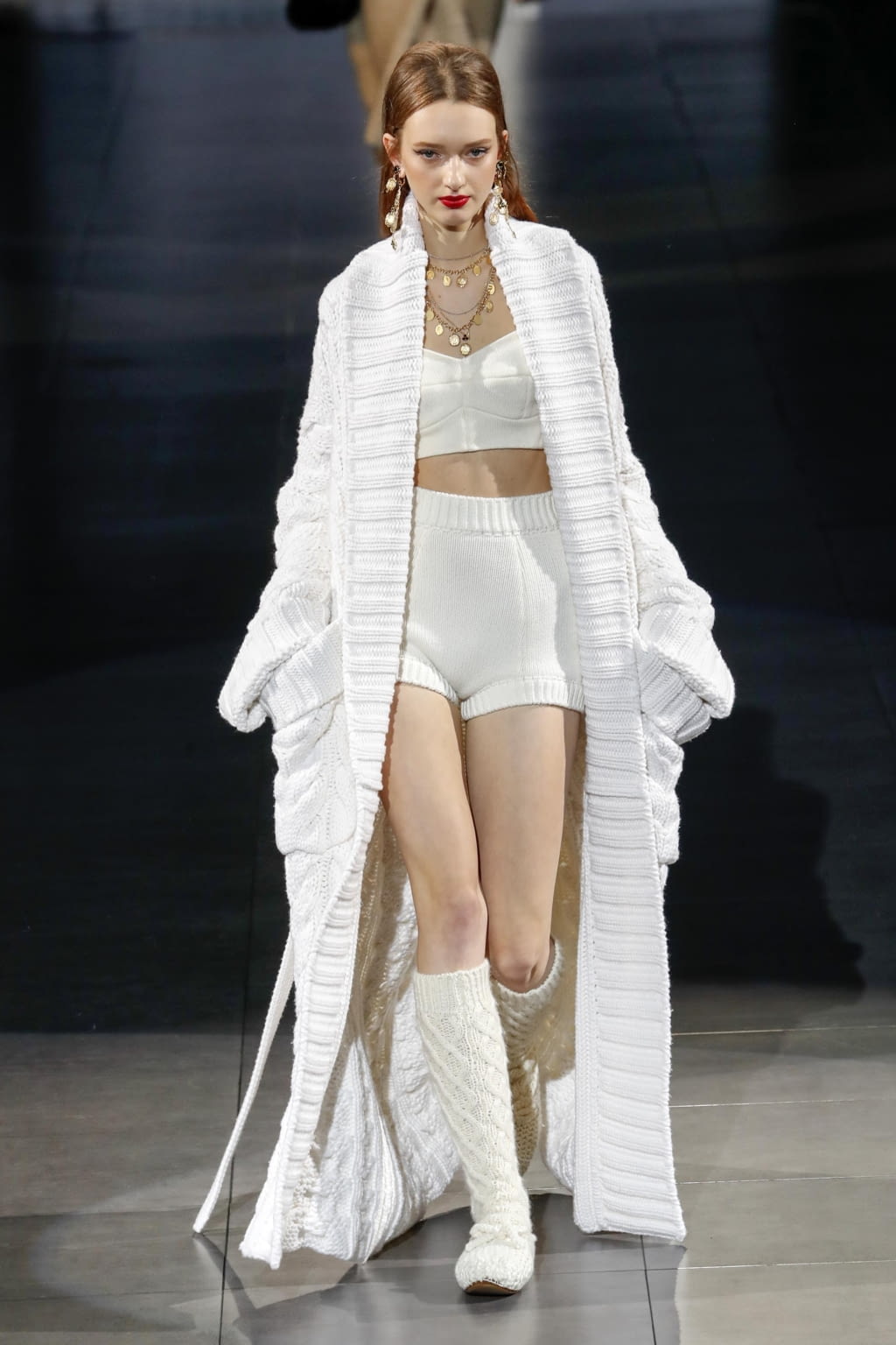 Fashion Week Milan Fall/Winter 2020 look 117 from the Dolce & Gabbana collection womenswear