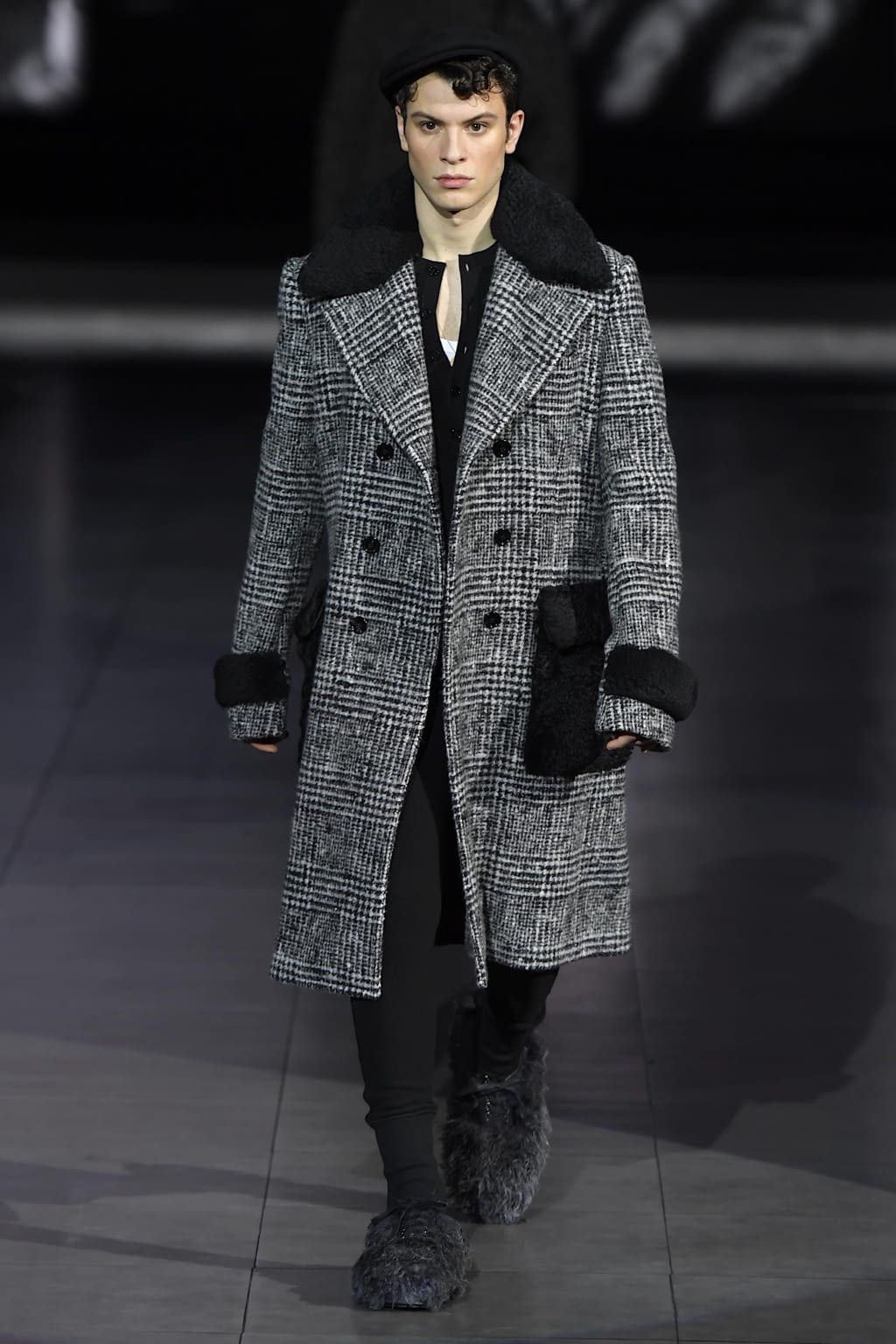 Fashion Week Milan Fall/Winter 2020 look 11 from the Dolce & Gabbana collection 男装