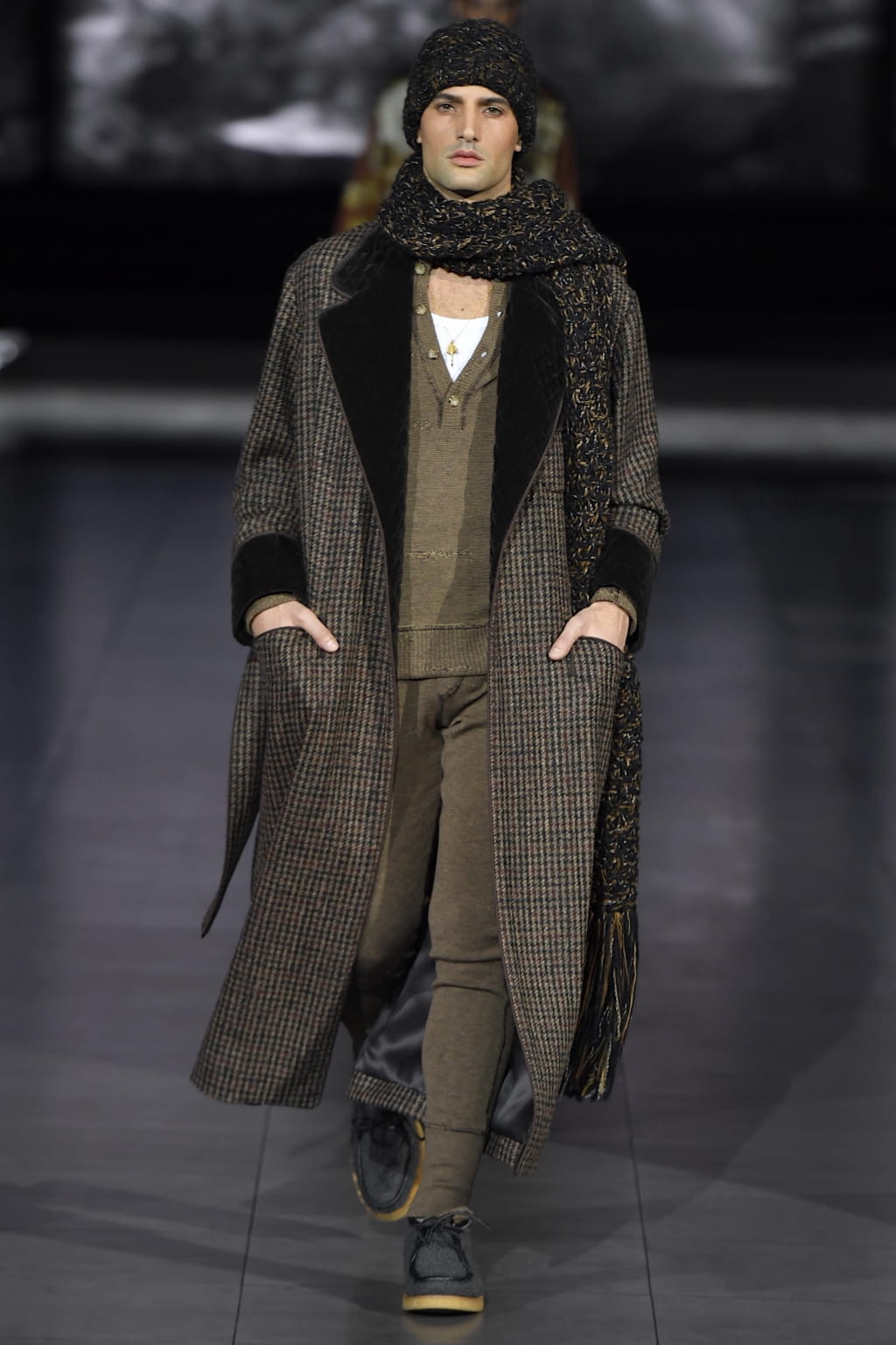 Fashion Week Milan Fall/Winter 2020 look 50 de la collection Dolce & Gabbana menswear