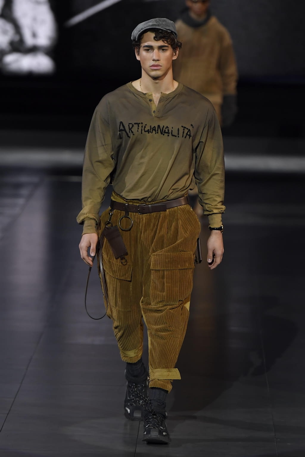 Fashion Week Milan Fall/Winter 2020 look 59 from the Dolce & Gabbana collection 男装