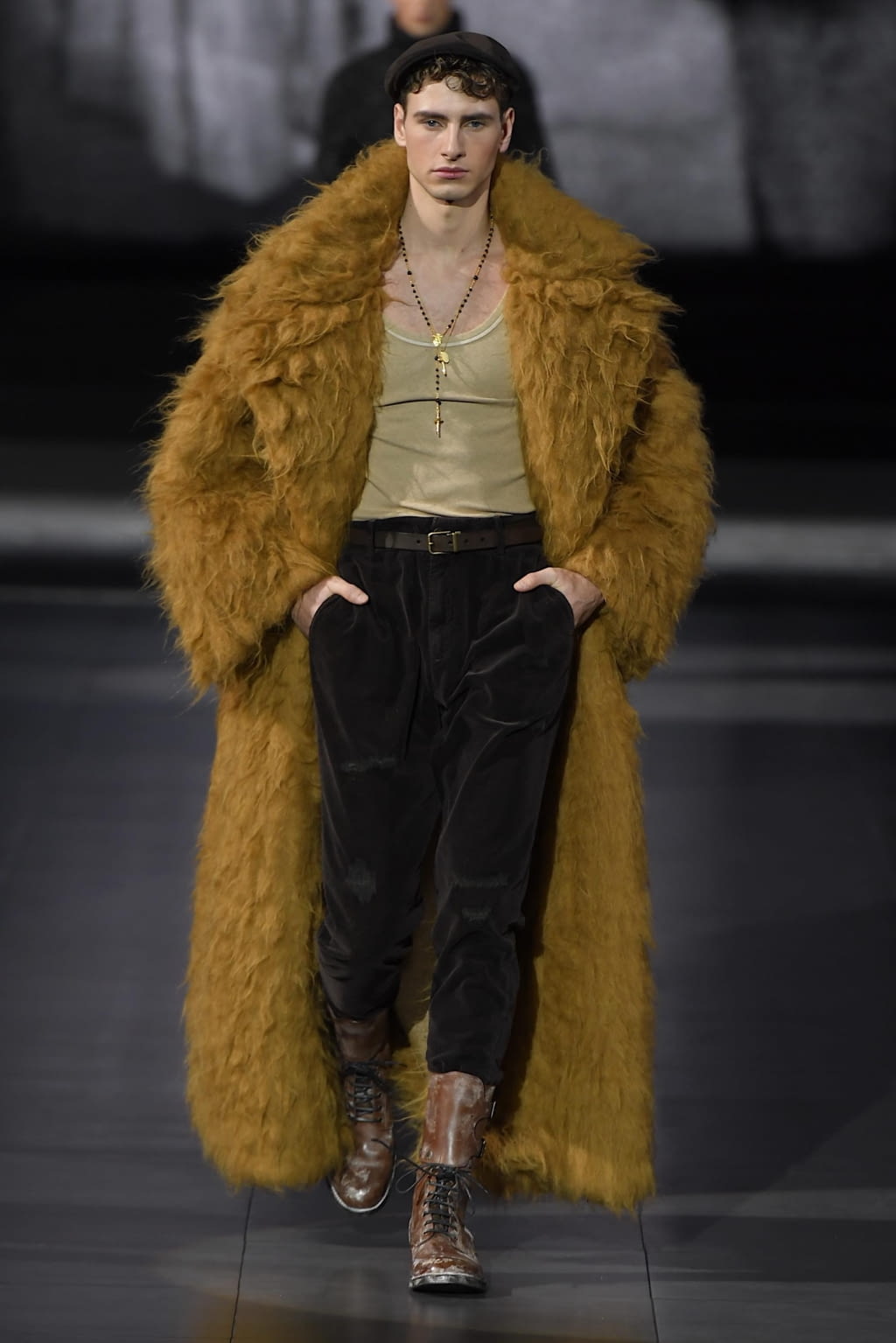 Fashion Week Milan Fall/Winter 2020 look 69 de la collection Dolce & Gabbana menswear