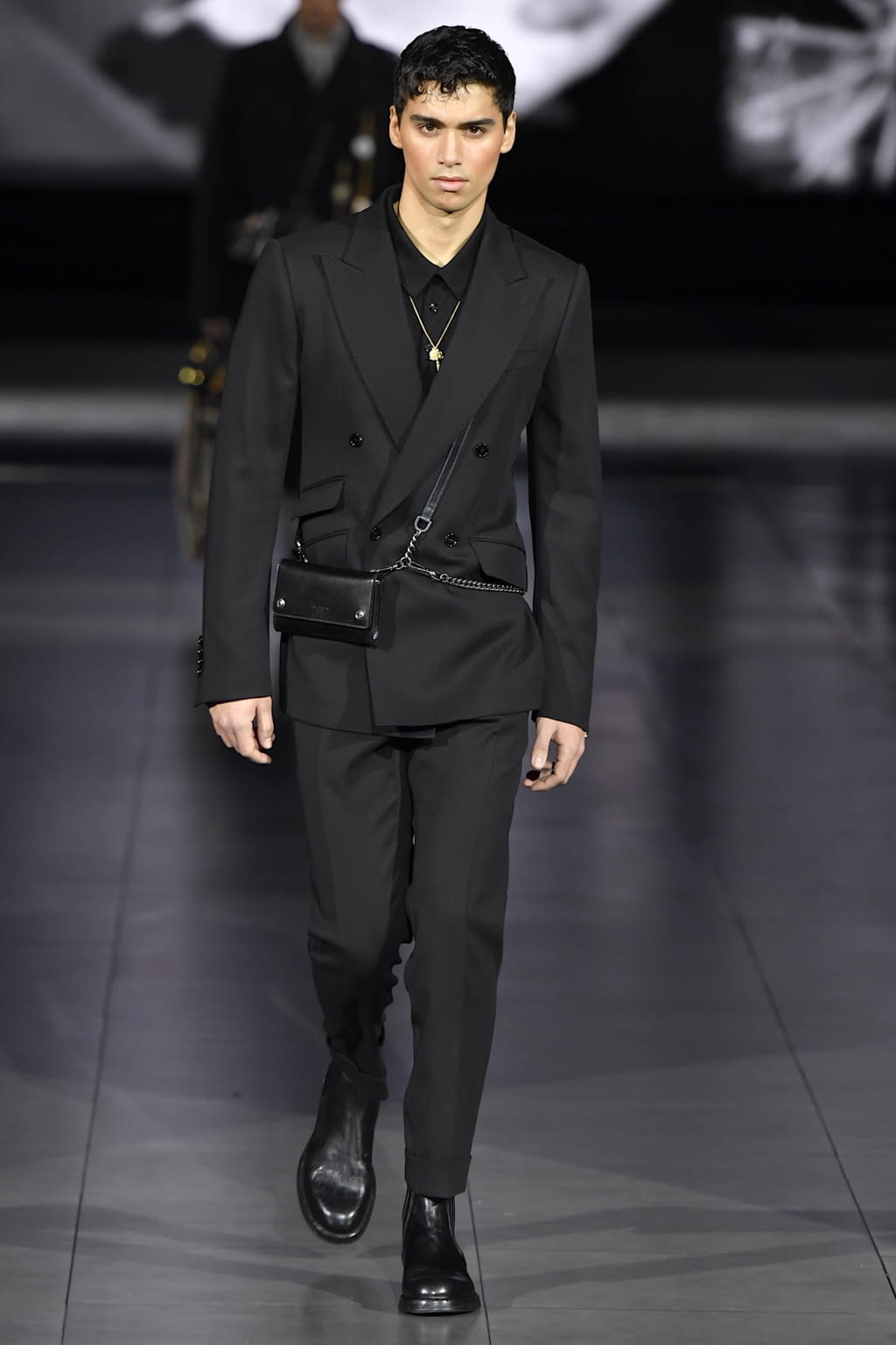 Fashion Week Milan Fall/Winter 2020 look 97 from the Dolce & Gabbana collection 男装