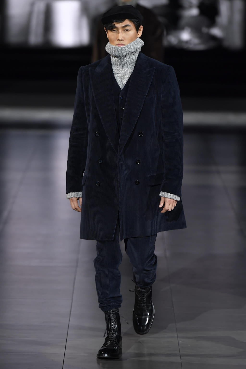 Fashion Week Milan Fall/Winter 2020 look 108 from the Dolce & Gabbana collection menswear