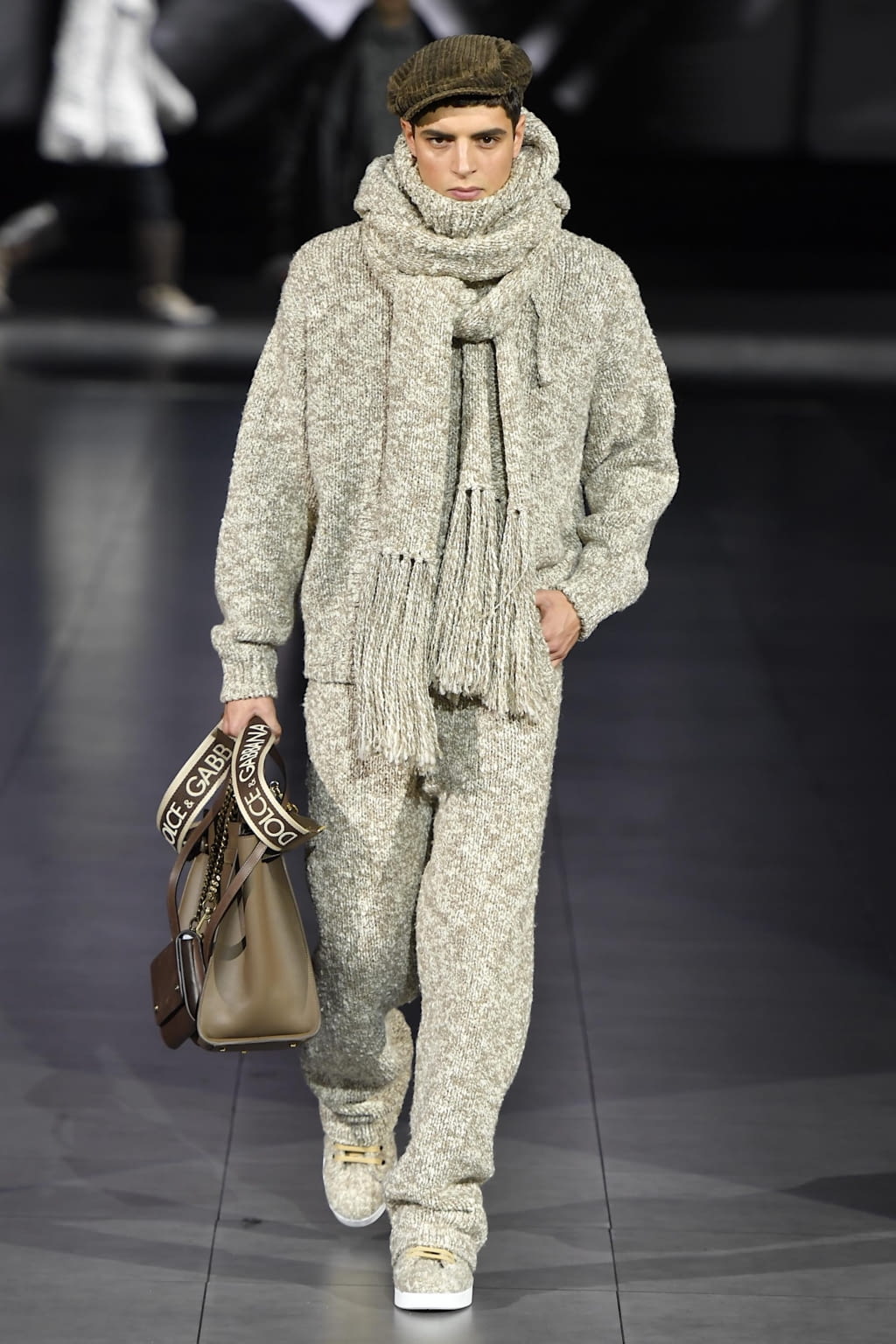 Fashion Week Milan Fall/Winter 2020 look 112 de la collection Dolce & Gabbana menswear