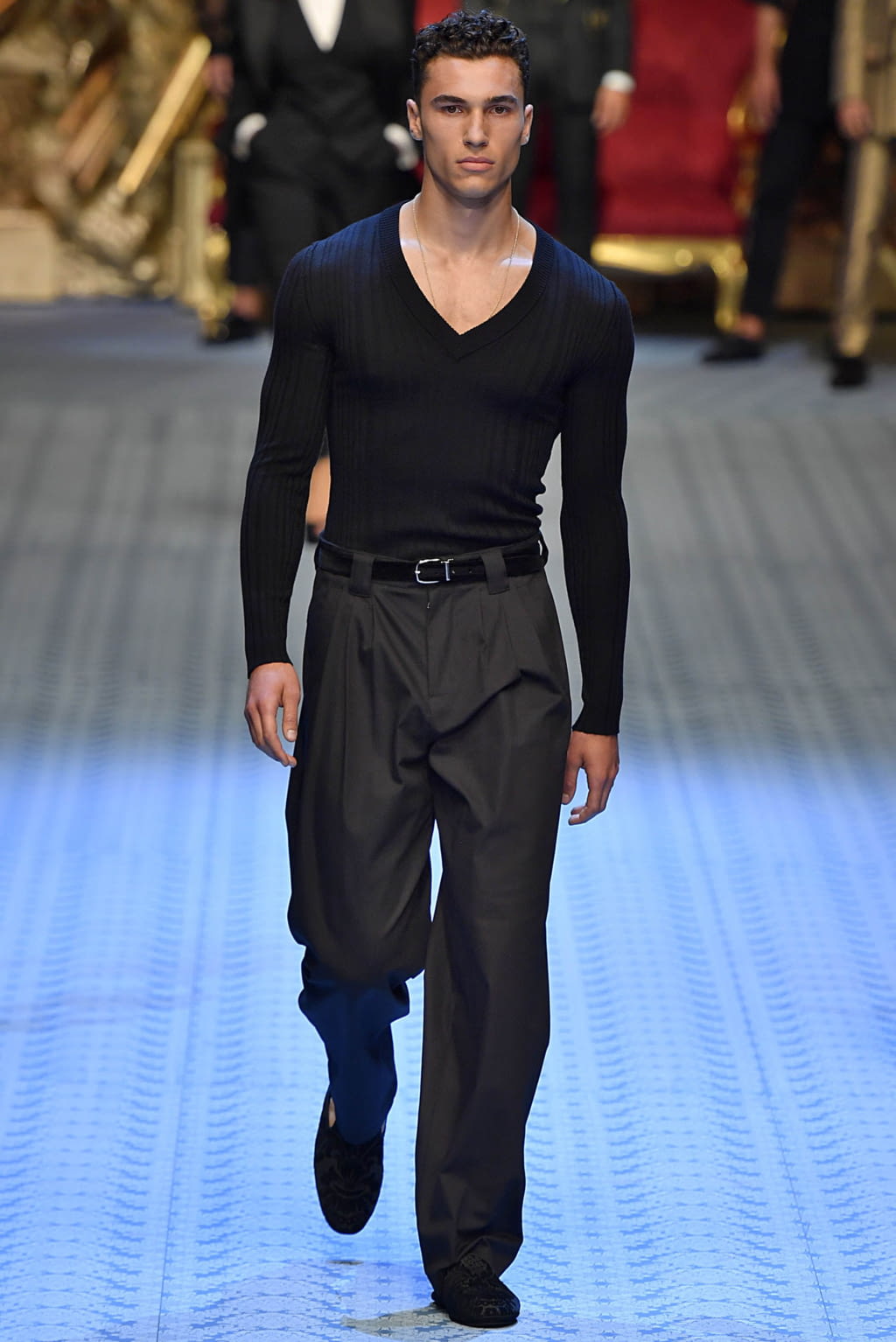 Fashion Week Milan Spring/Summer 2019 look 2 from the Dolce & Gabbana collection menswear