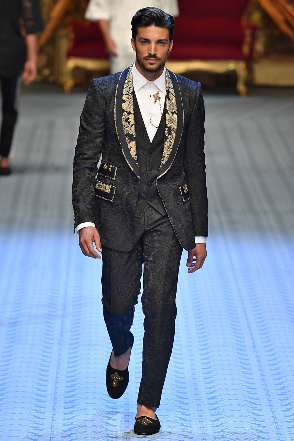 Fashion Week Milan Spring/Summer 2019 look 9 from the Dolce & Gabbana collection menswear