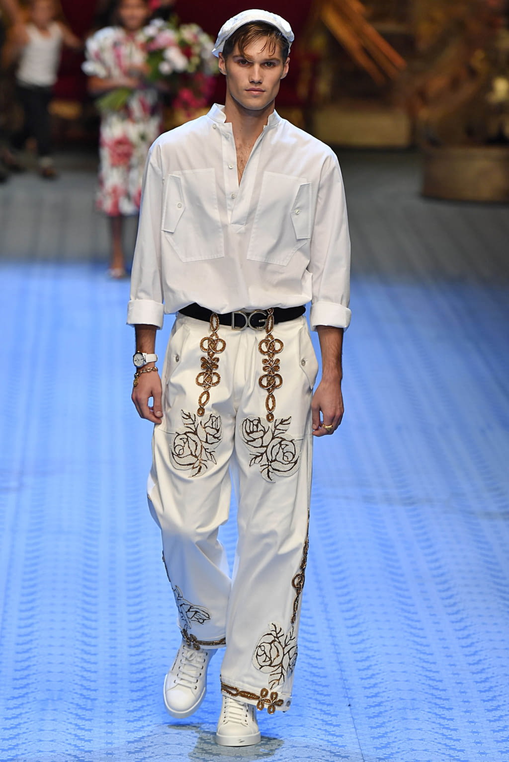 Fashion Week Milan Spring/Summer 2019 look 21 from the Dolce & Gabbana collection 男装