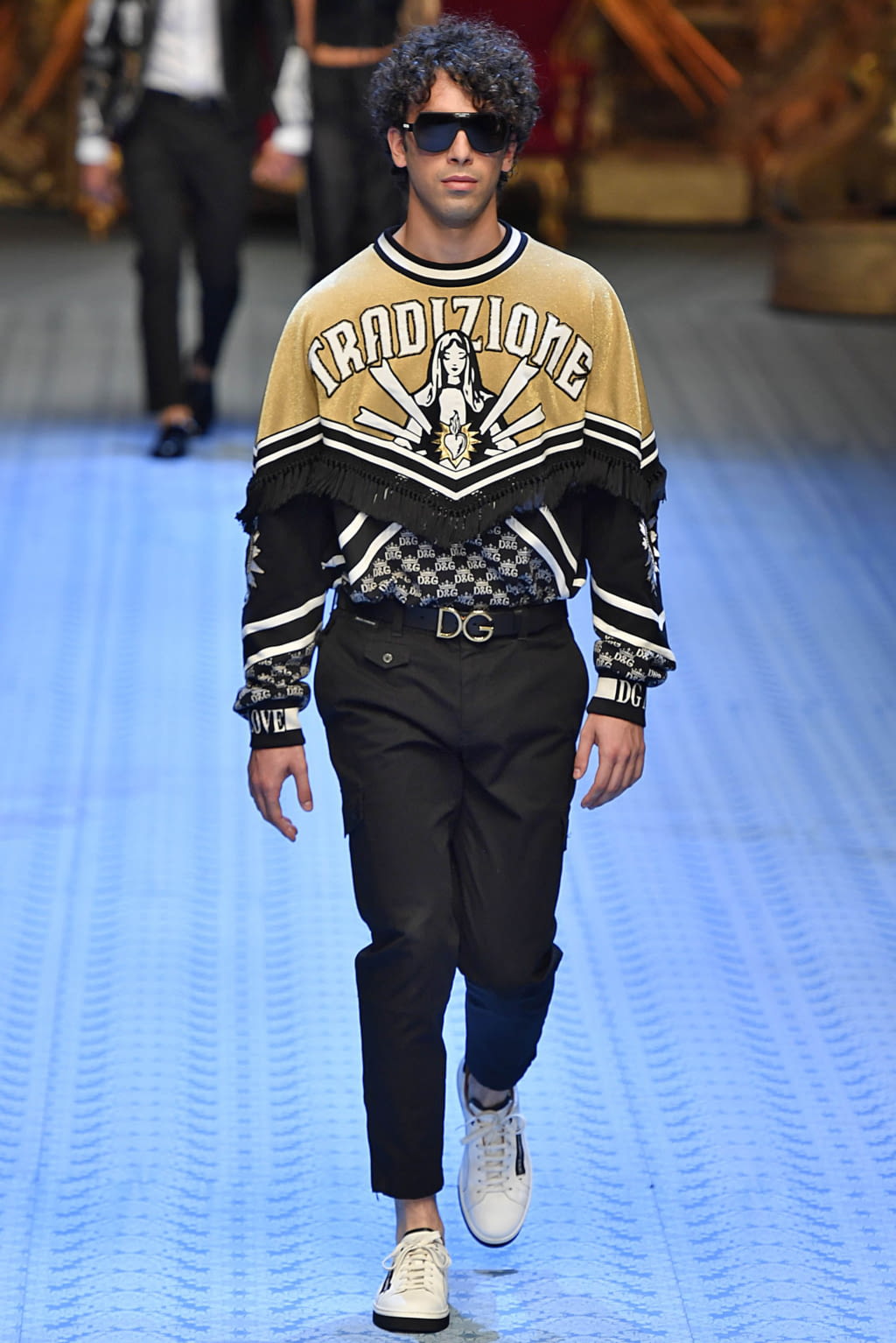Fashion Week Milan Spring/Summer 2019 look 30 from the Dolce & Gabbana collection menswear