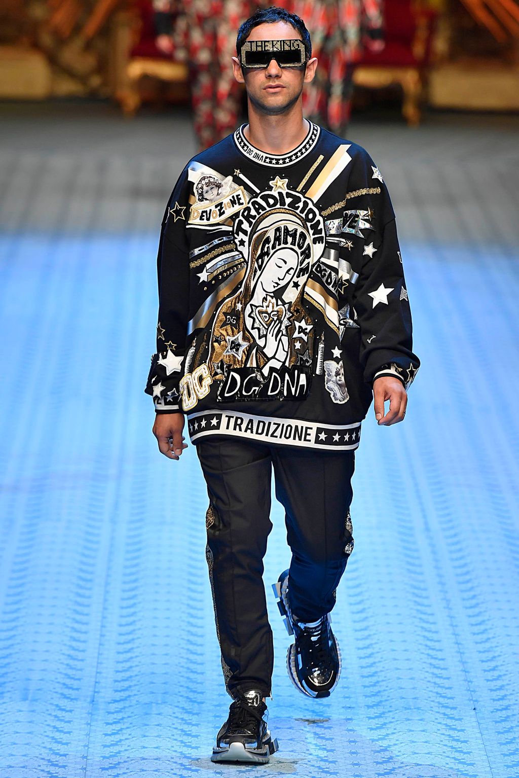 Fashion Week Milan Spring/Summer 2019 look 43 from the Dolce & Gabbana collection menswear