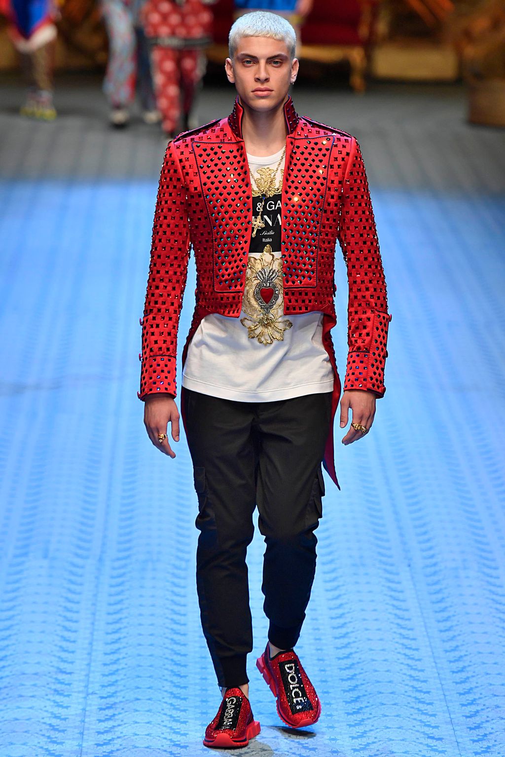 Fashion Week Milan Spring/Summer 2019 look 51 from the Dolce & Gabbana collection menswear