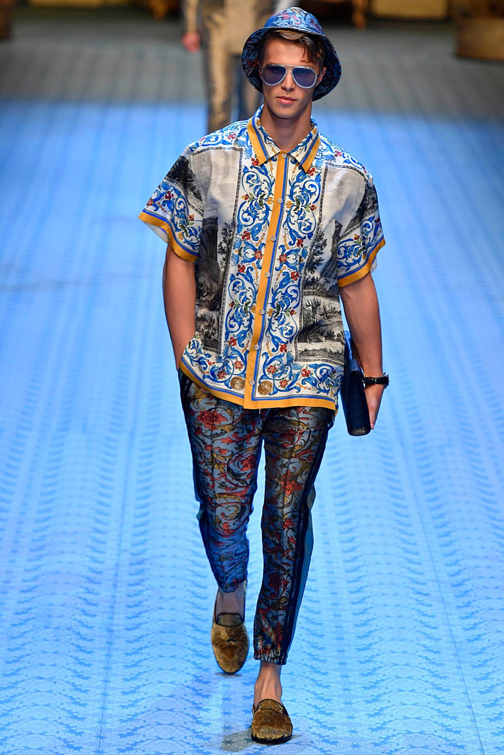 Fashion Week Milan Spring/Summer 2019 look 56 from the Dolce & Gabbana collection 男装