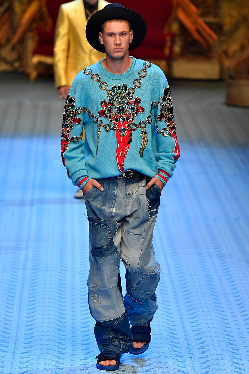 Fashion Week Milan Spring/Summer 2019 look 74 from the Dolce & Gabbana collection menswear