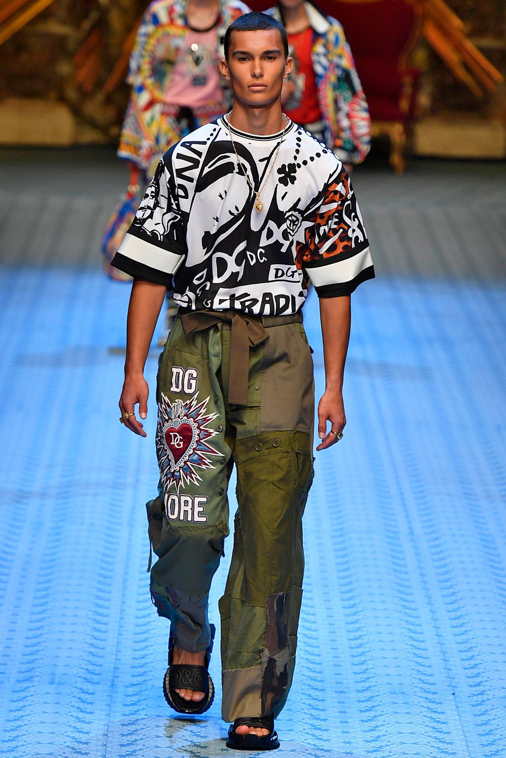 Fashion Week Milan Spring/Summer 2019 look 99 from the Dolce & Gabbana collection 男装
