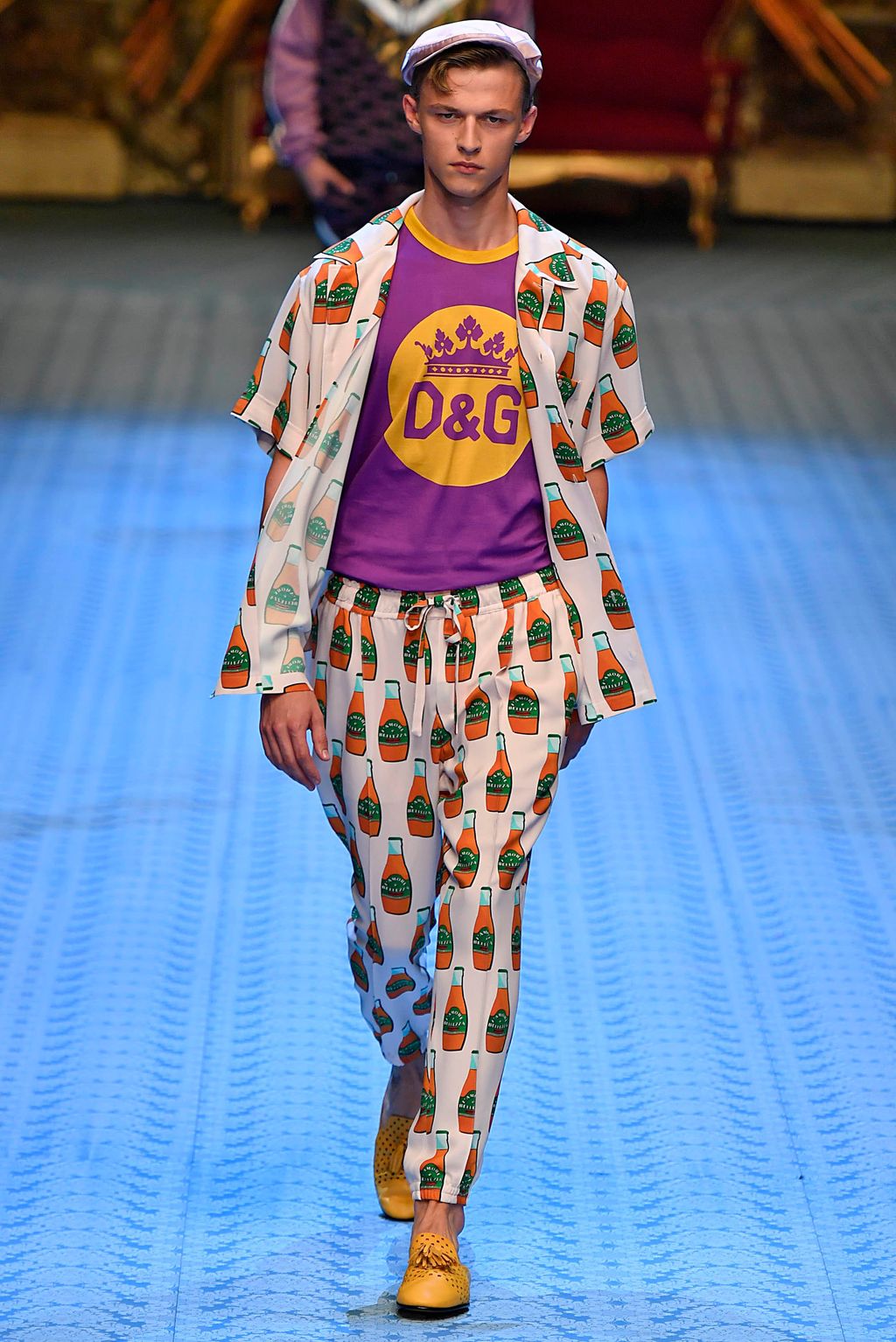 Fashion Week Milan Spring/Summer 2019 look 105 from the Dolce & Gabbana collection menswear