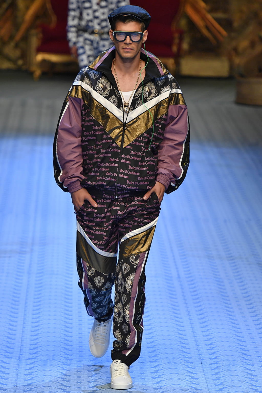 Fashion Week Milan Spring/Summer 2019 look 106 from the Dolce & Gabbana collection menswear