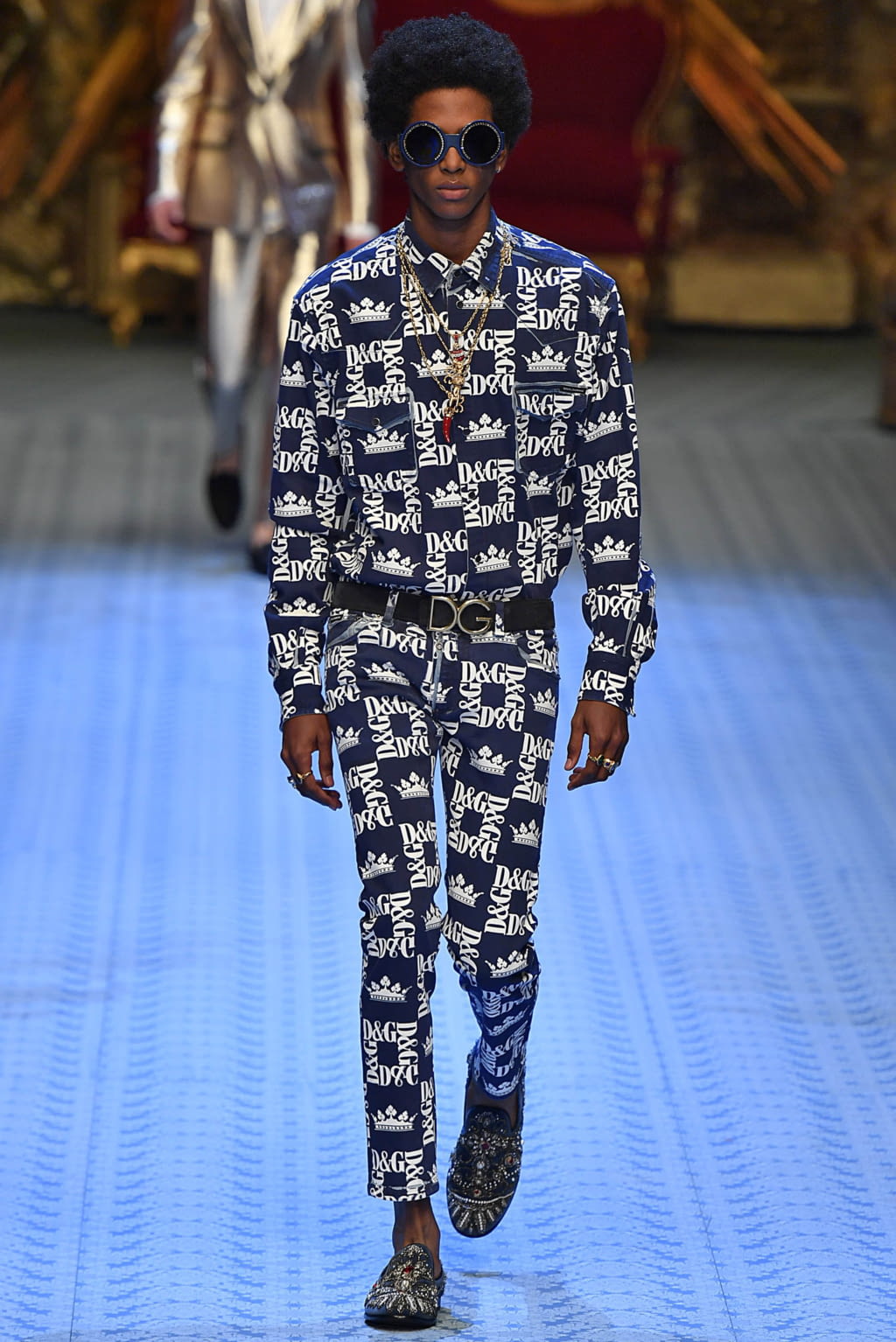 Fashion Week Milan Spring/Summer 2019 look 108 from the Dolce & Gabbana collection menswear