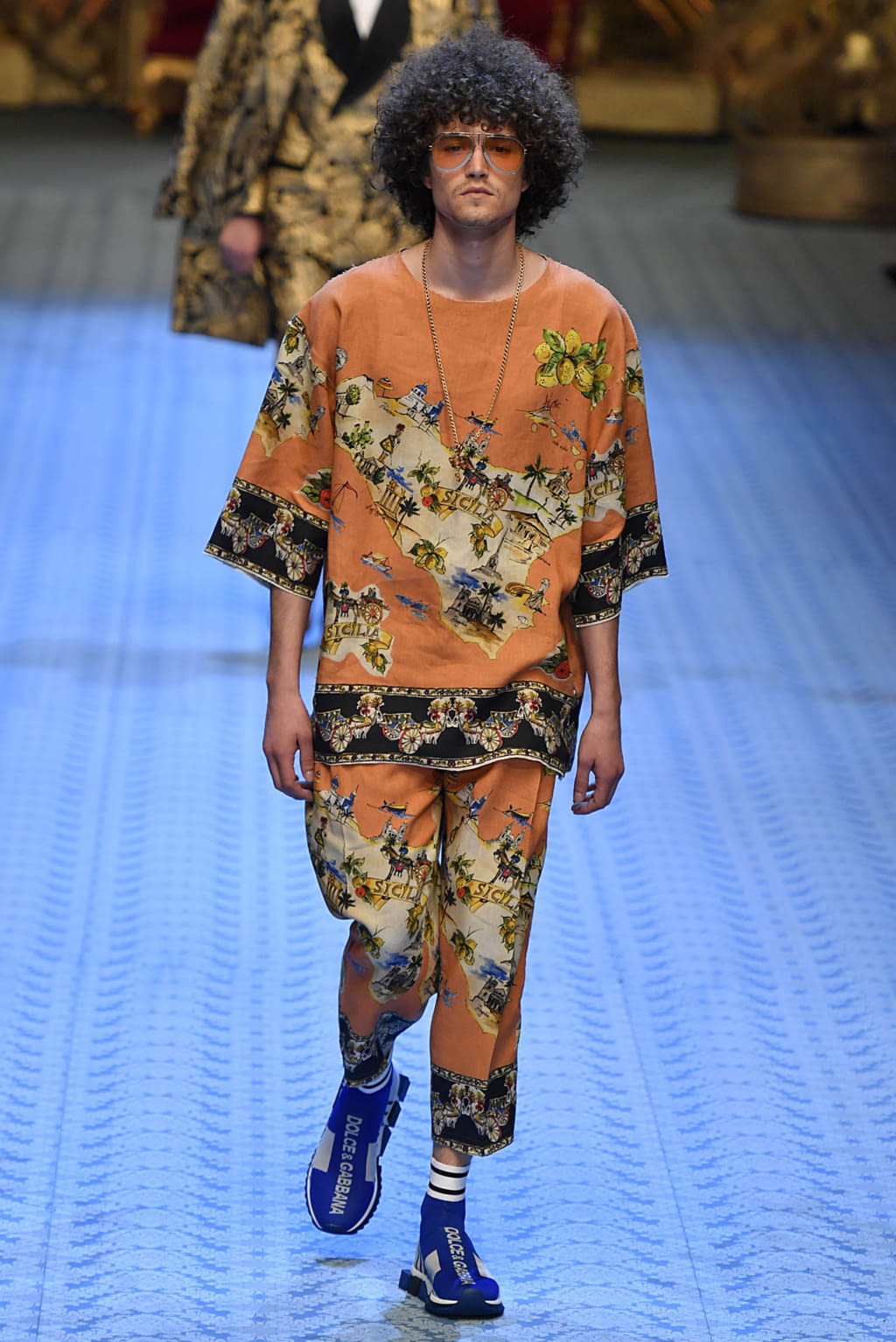 Fashion Week Milan Spring/Summer 2019 look 126 from the Dolce & Gabbana collection menswear
