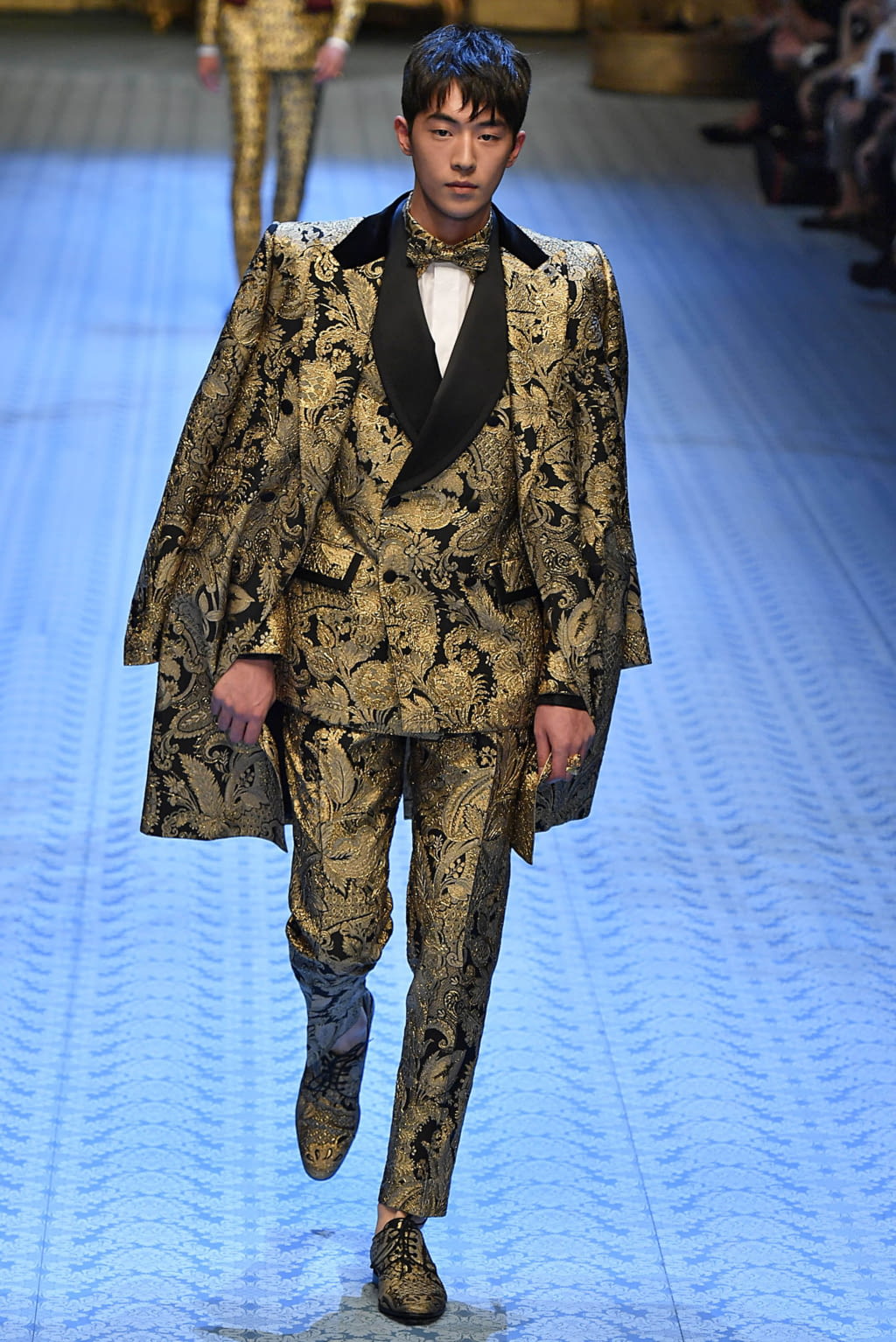 Fashion Week Milan Spring/Summer 2019 look 127 from the Dolce & Gabbana collection menswear