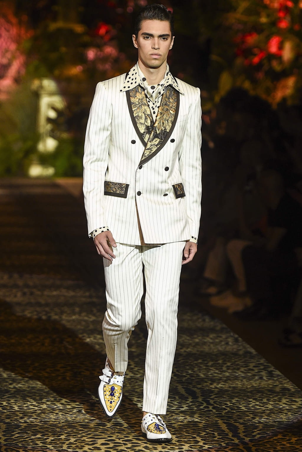Fashion Week Milan Spring/Summer 2020 look 40 from the Dolce & Gabbana collection 男装