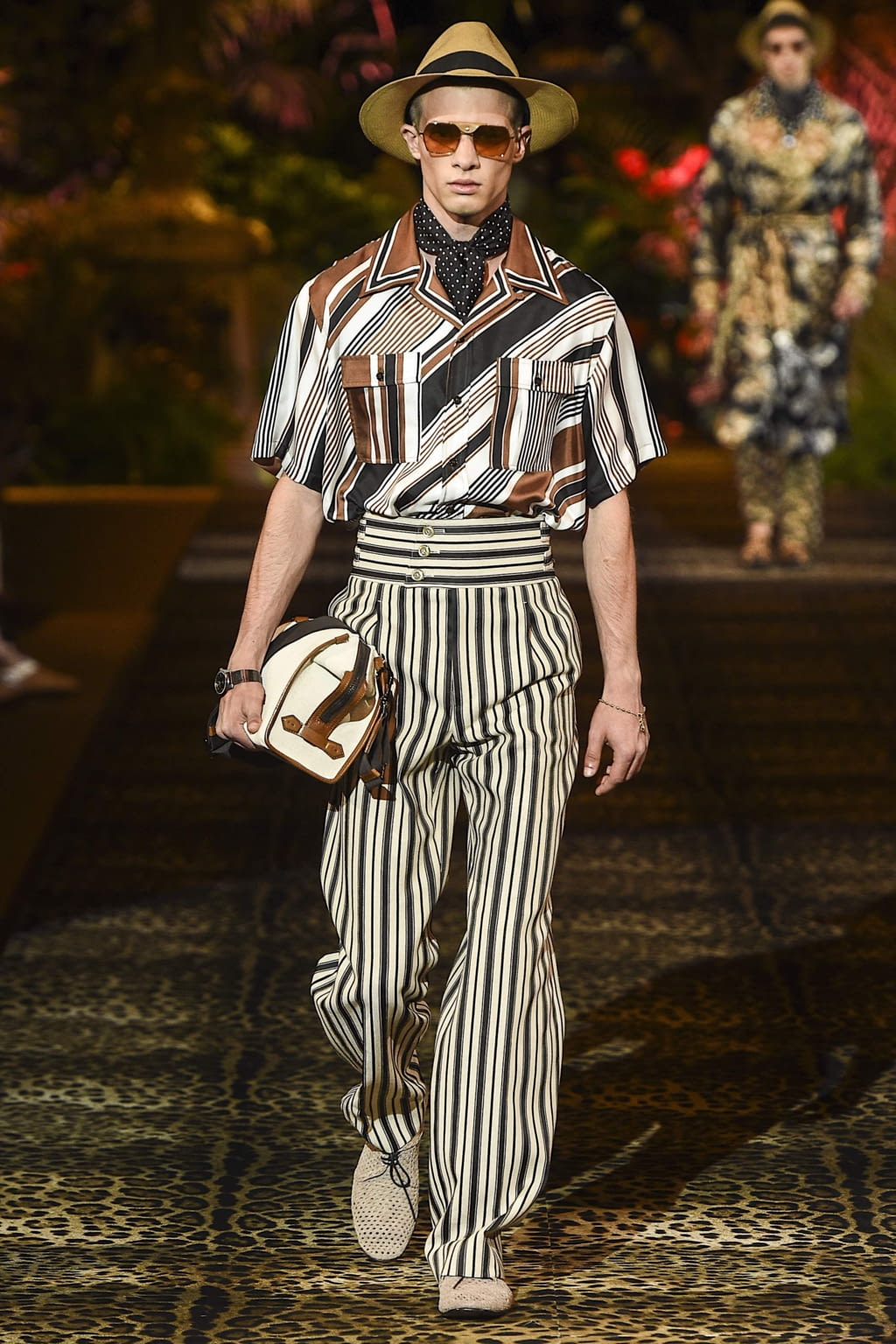 Fashion Week Milan Spring/Summer 2020 look 51 from the Dolce & Gabbana collection 男装