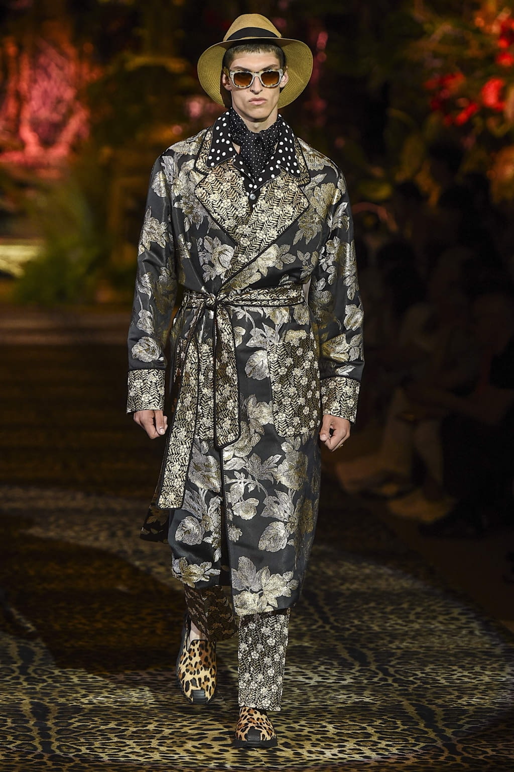Fashion Week Milan Spring/Summer 2020 look 52 from the Dolce & Gabbana collection menswear