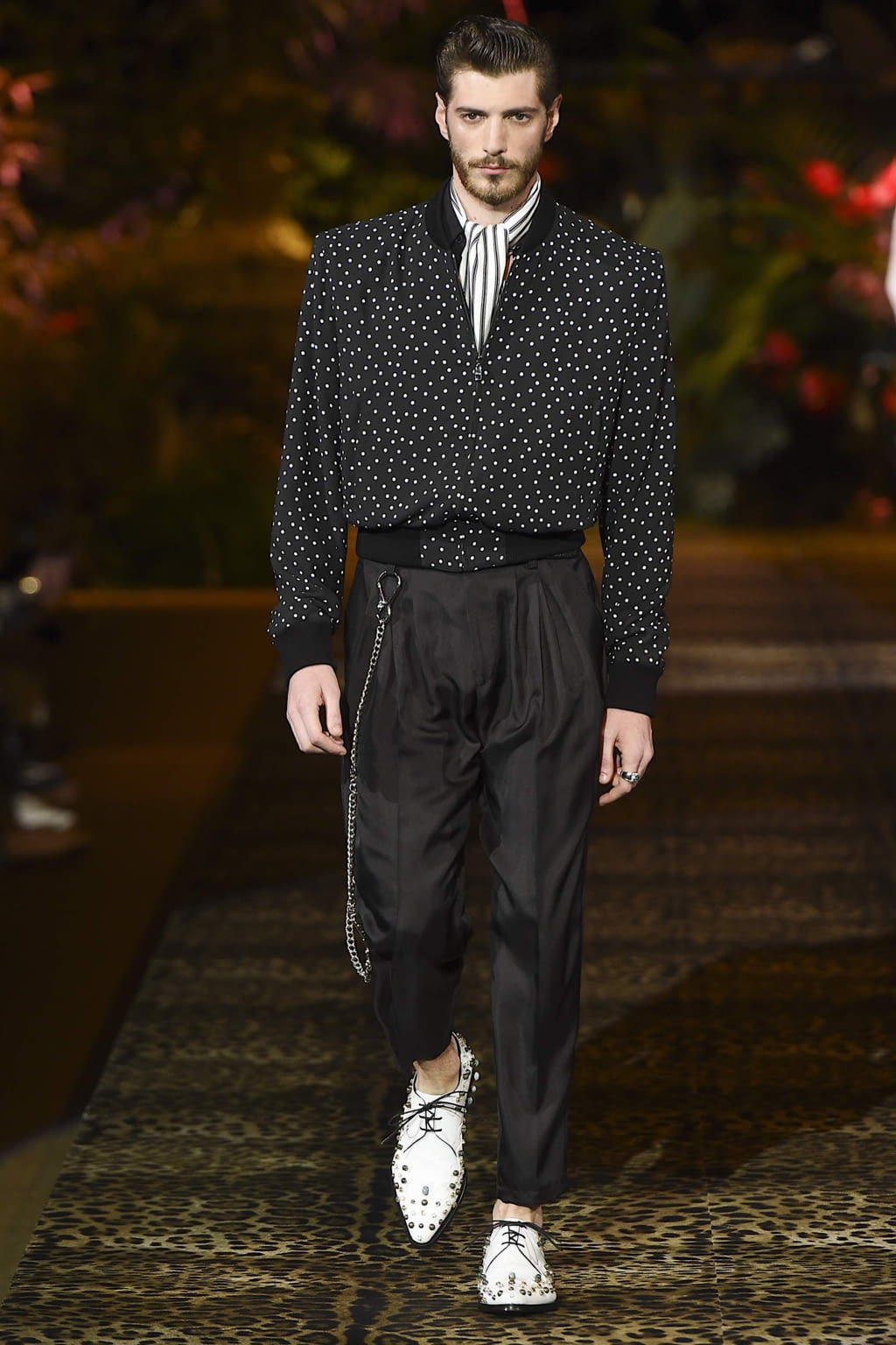 Fashion Week Milan Spring/Summer 2020 look 66 from the Dolce & Gabbana collection 男装