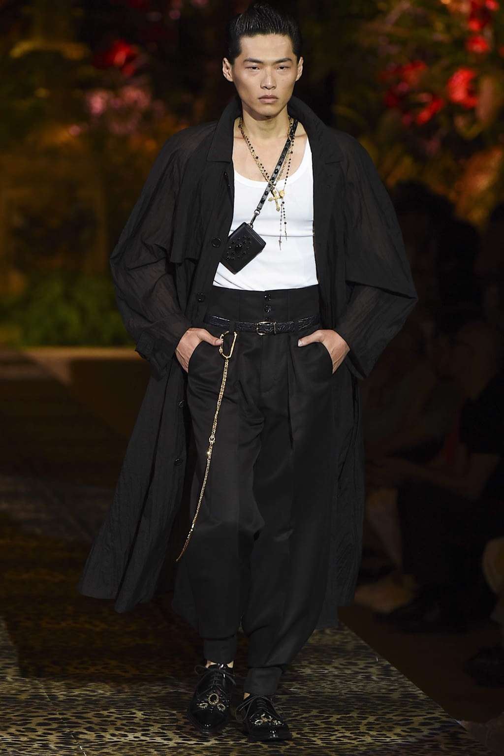 Fashion Week Milan Spring/Summer 2020 look 70 from the Dolce & Gabbana collection menswear