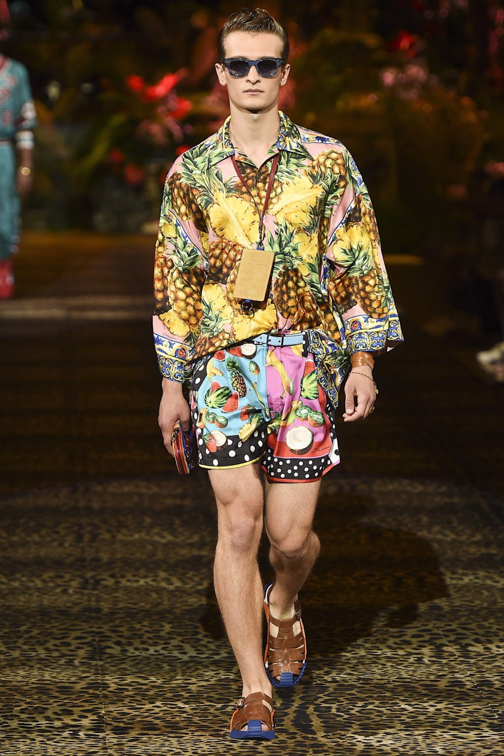Fashion Week Milan Spring/Summer 2020 look 98 from the Dolce & Gabbana collection 男装