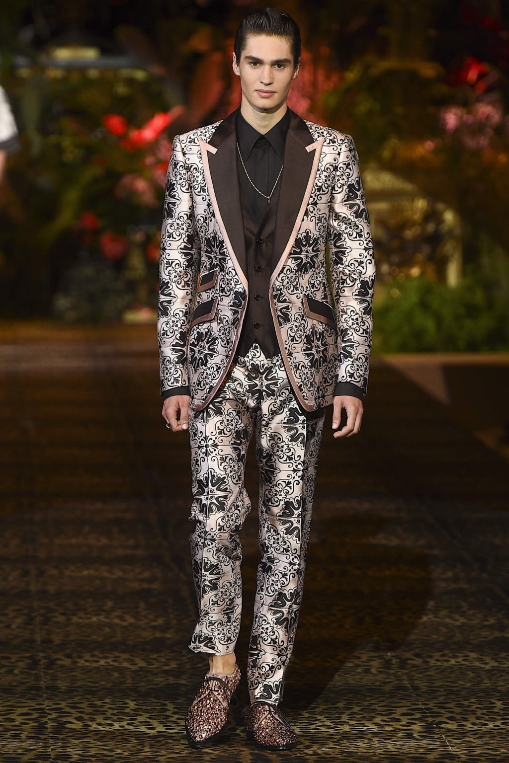 Fashion Week Milan Spring/Summer 2020 look 107 from the Dolce & Gabbana collection menswear