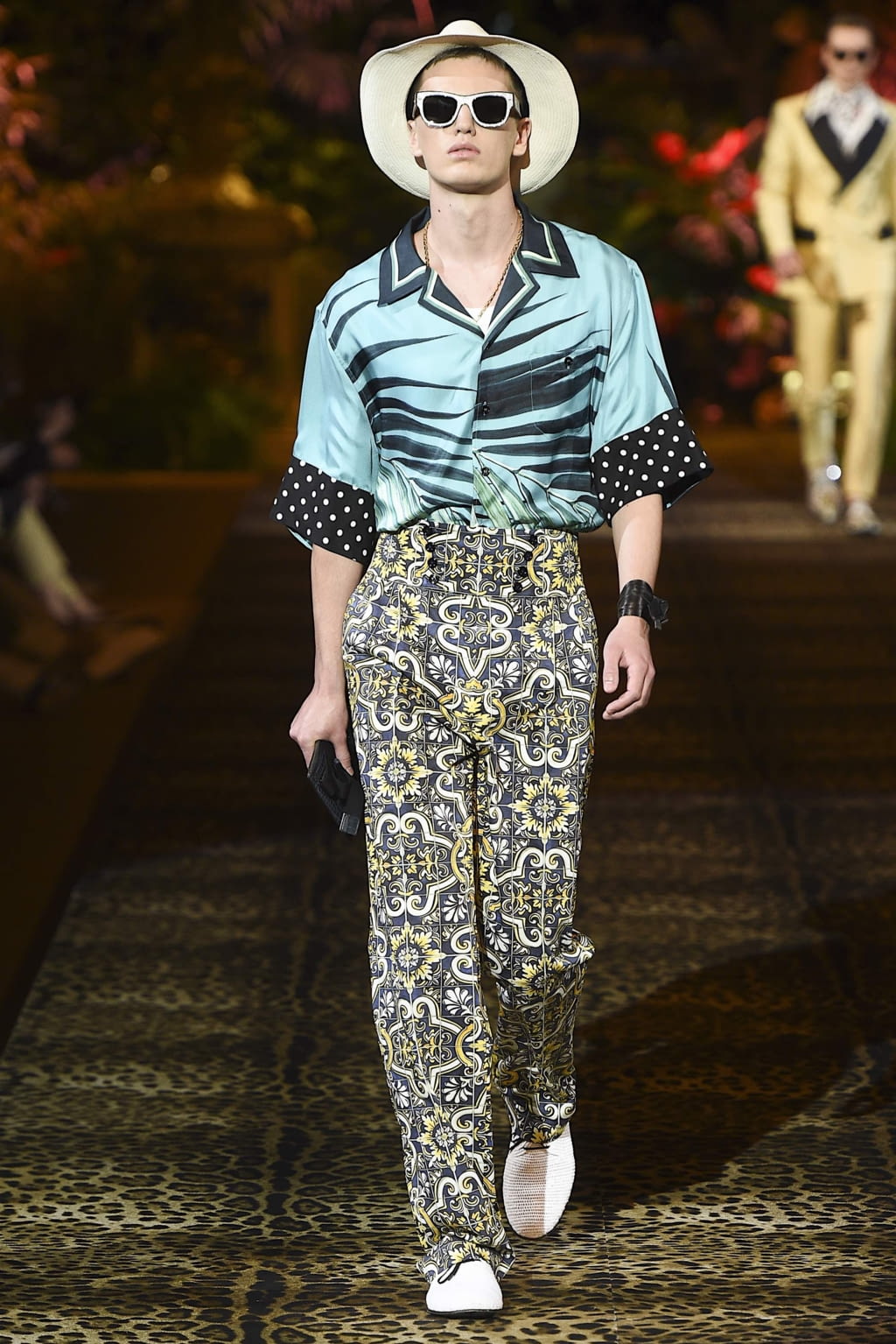 Fashion Week Milan Spring/Summer 2020 look 117 de la collection Dolce & Gabbana menswear