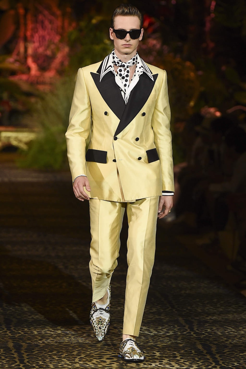 Fashion Week Milan Spring/Summer 2020 look 118 from the Dolce & Gabbana collection 男装